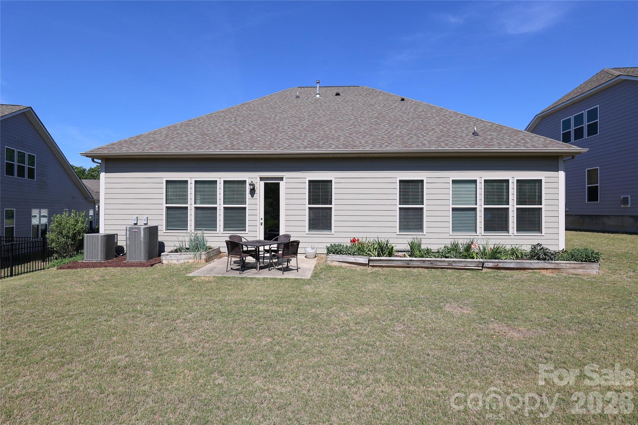 14027 Heron Crest Trace — Charlotte