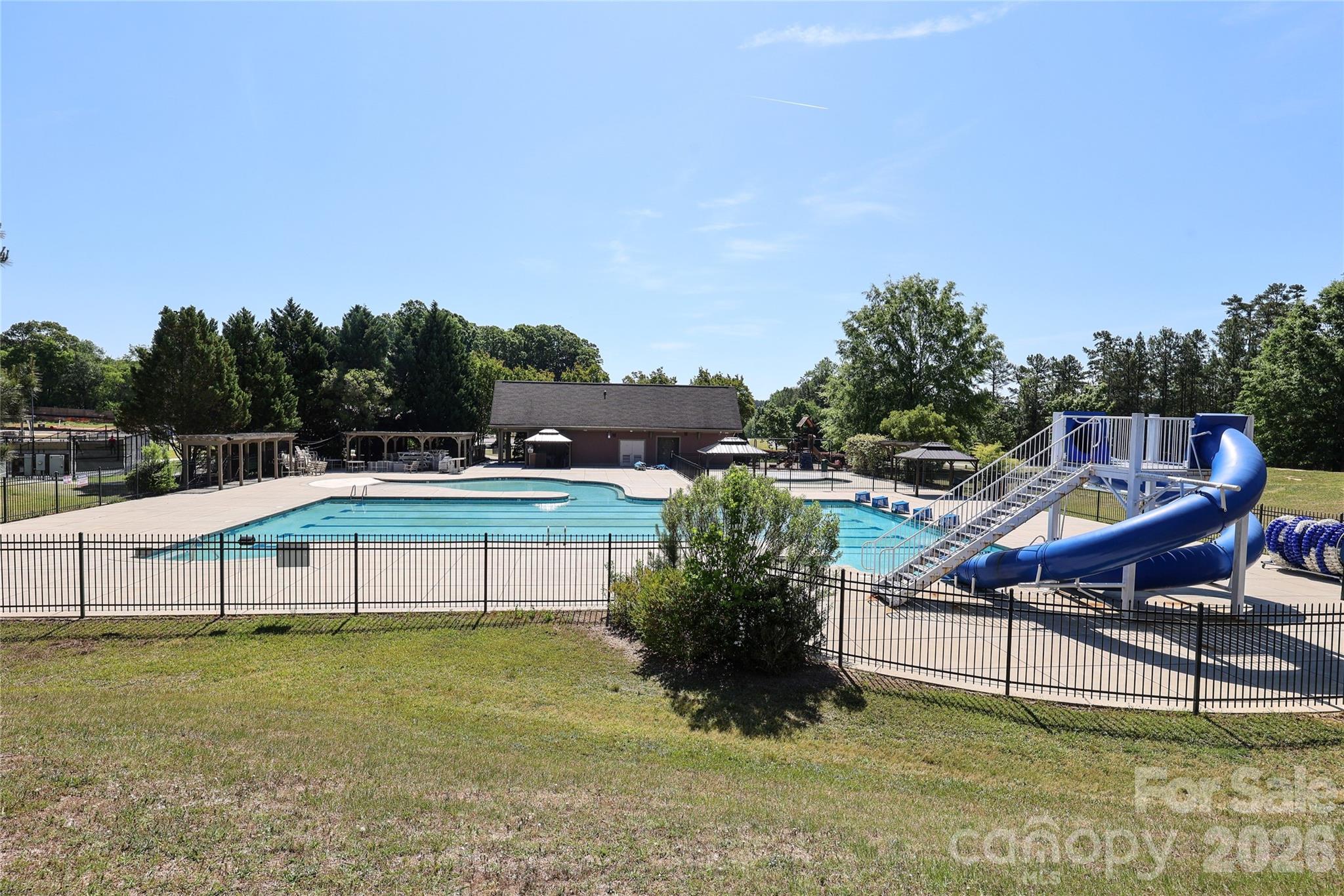 14027 Heron Crest Trace — Charlotte
