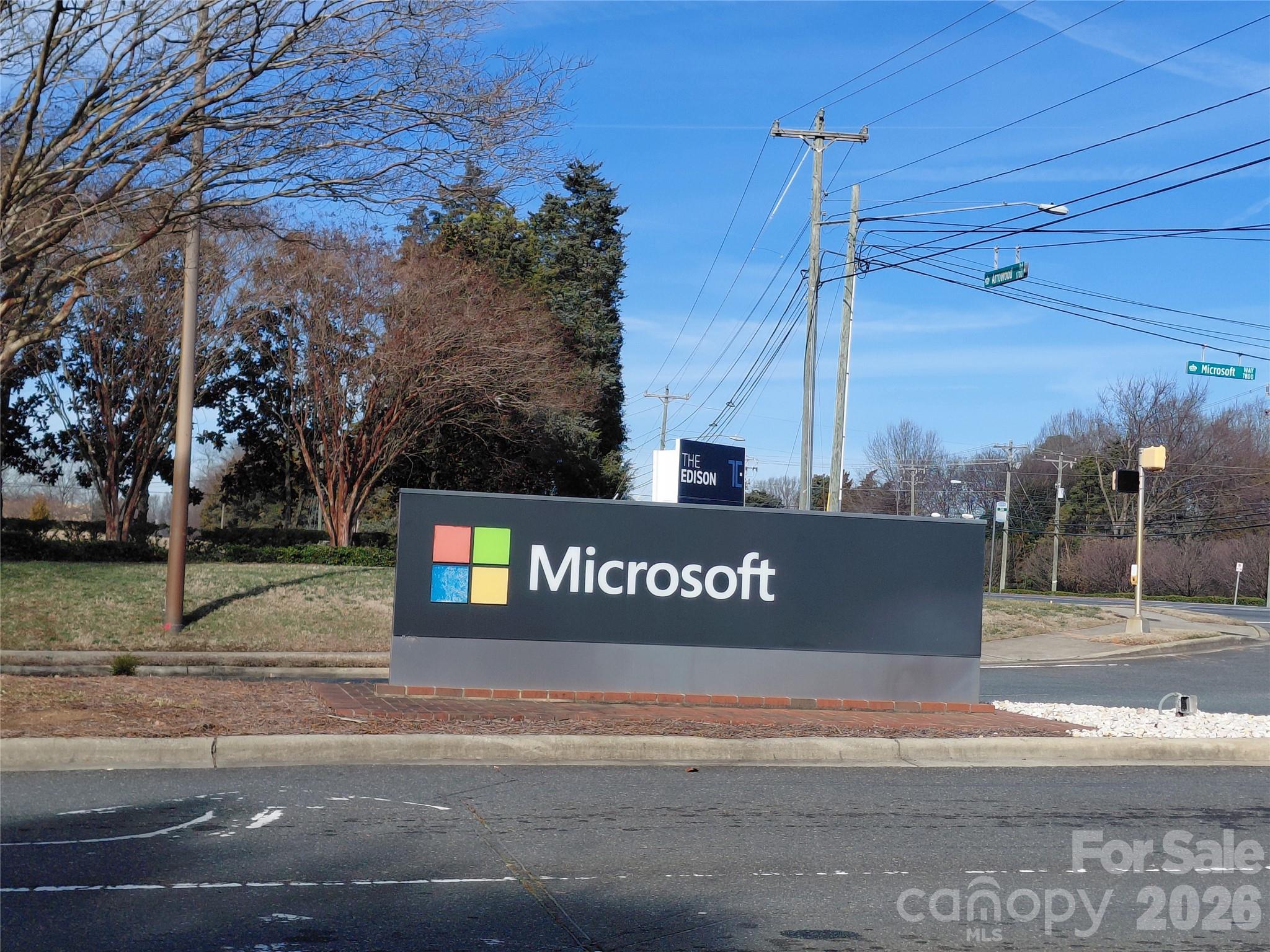 14027 Heron Crest Trace — Charlotte