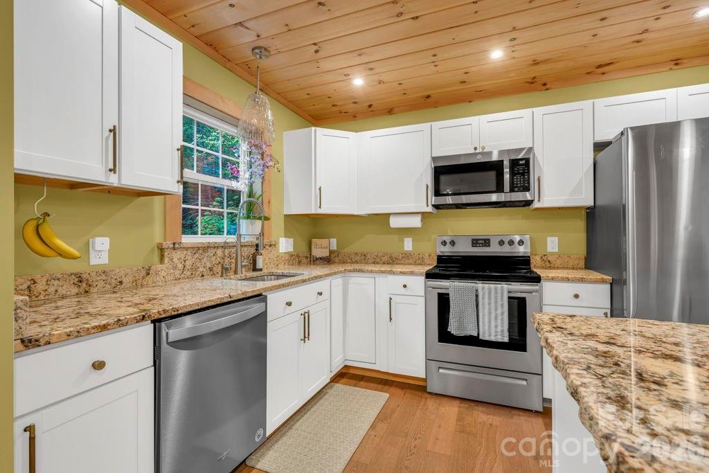 38 Macey Drive — Nebo