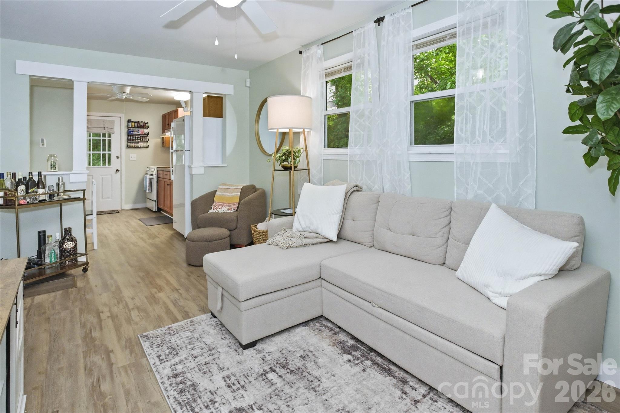 83 E View Street — Marion