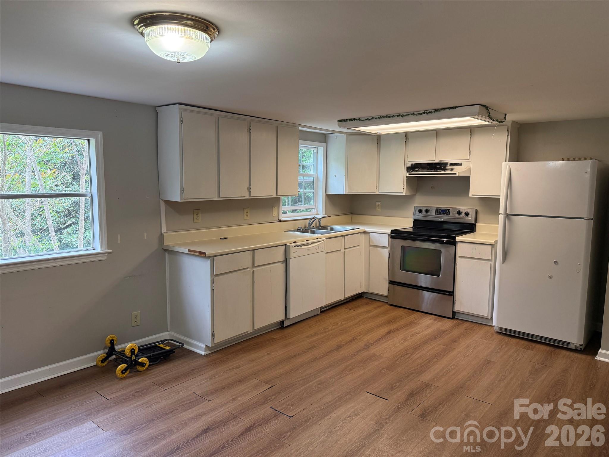 45 Overbrook Drive — Saluda