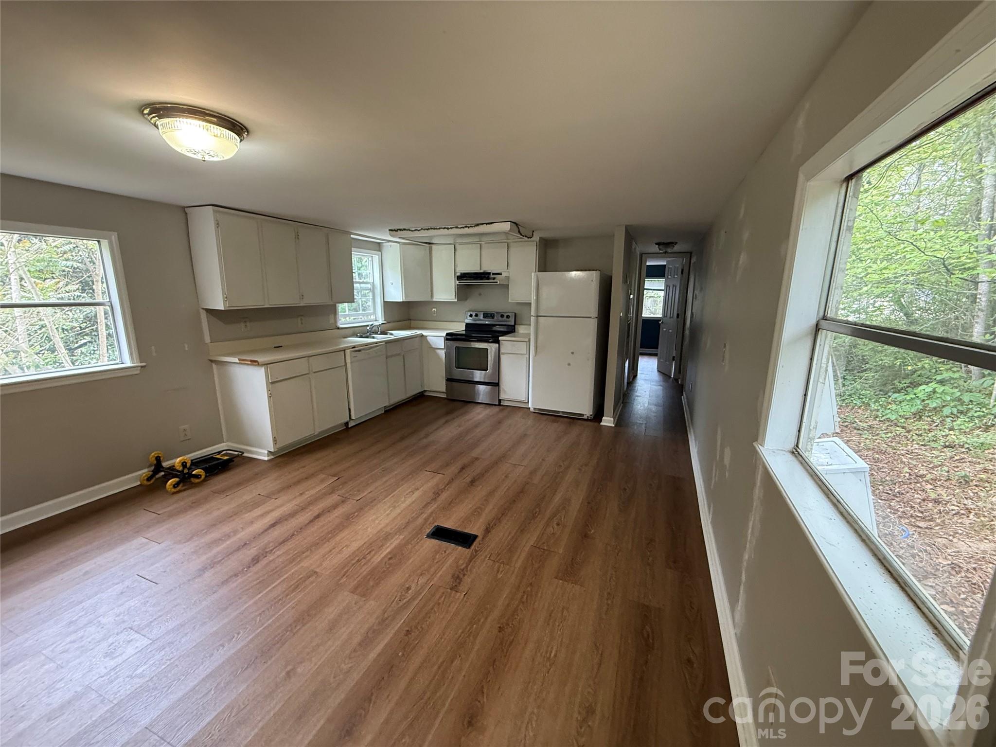 45 Overbrook Drive — Saluda