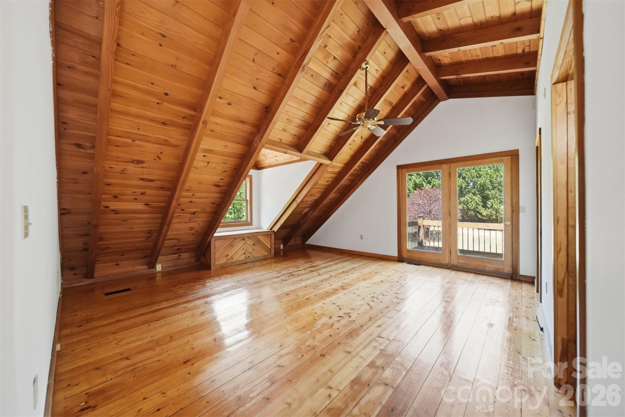 2079 Icard Ridge Road — Taylorsville