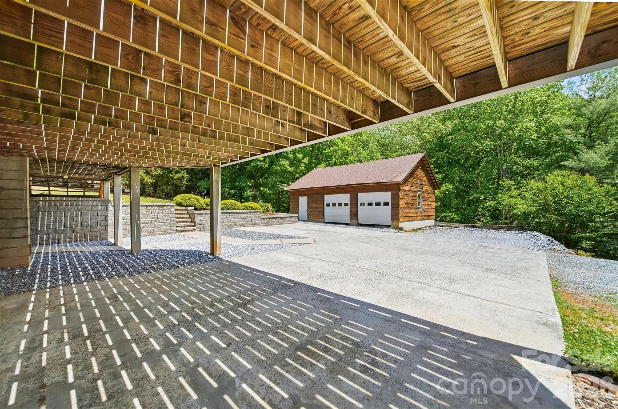 2079 Icard Ridge Road — Taylorsville