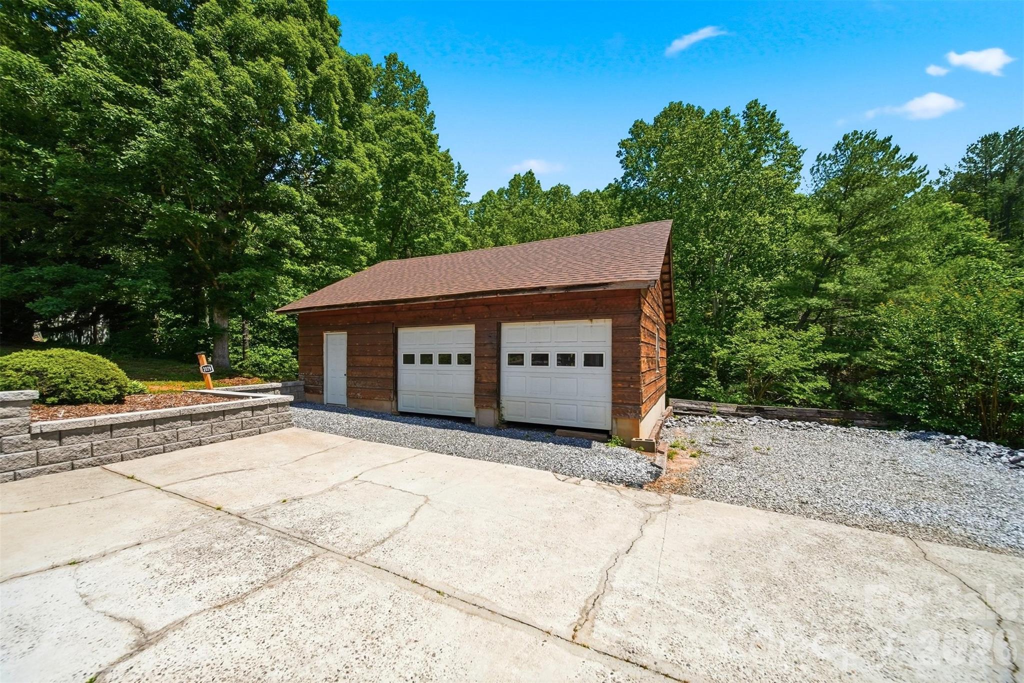 2079 Icard Ridge Road — Taylorsville