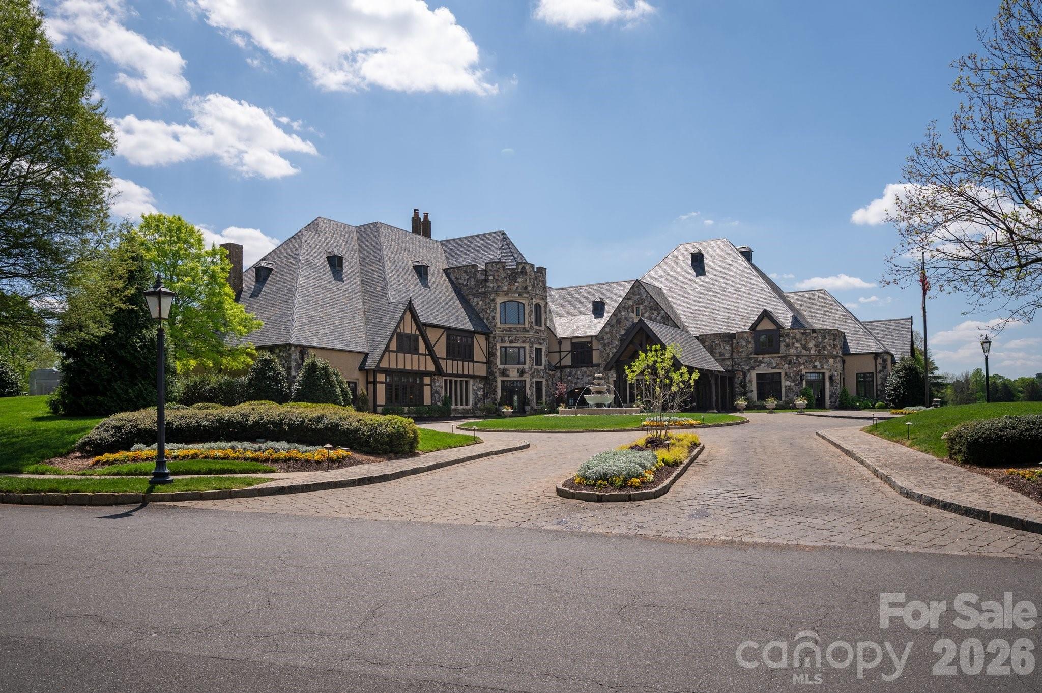 504 Bear Paw Drive — Waxhaw
