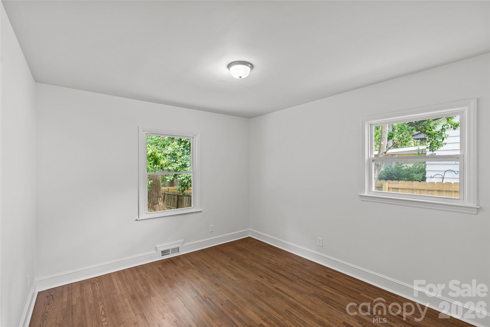 1915 Birchcrest Drive — Charlotte