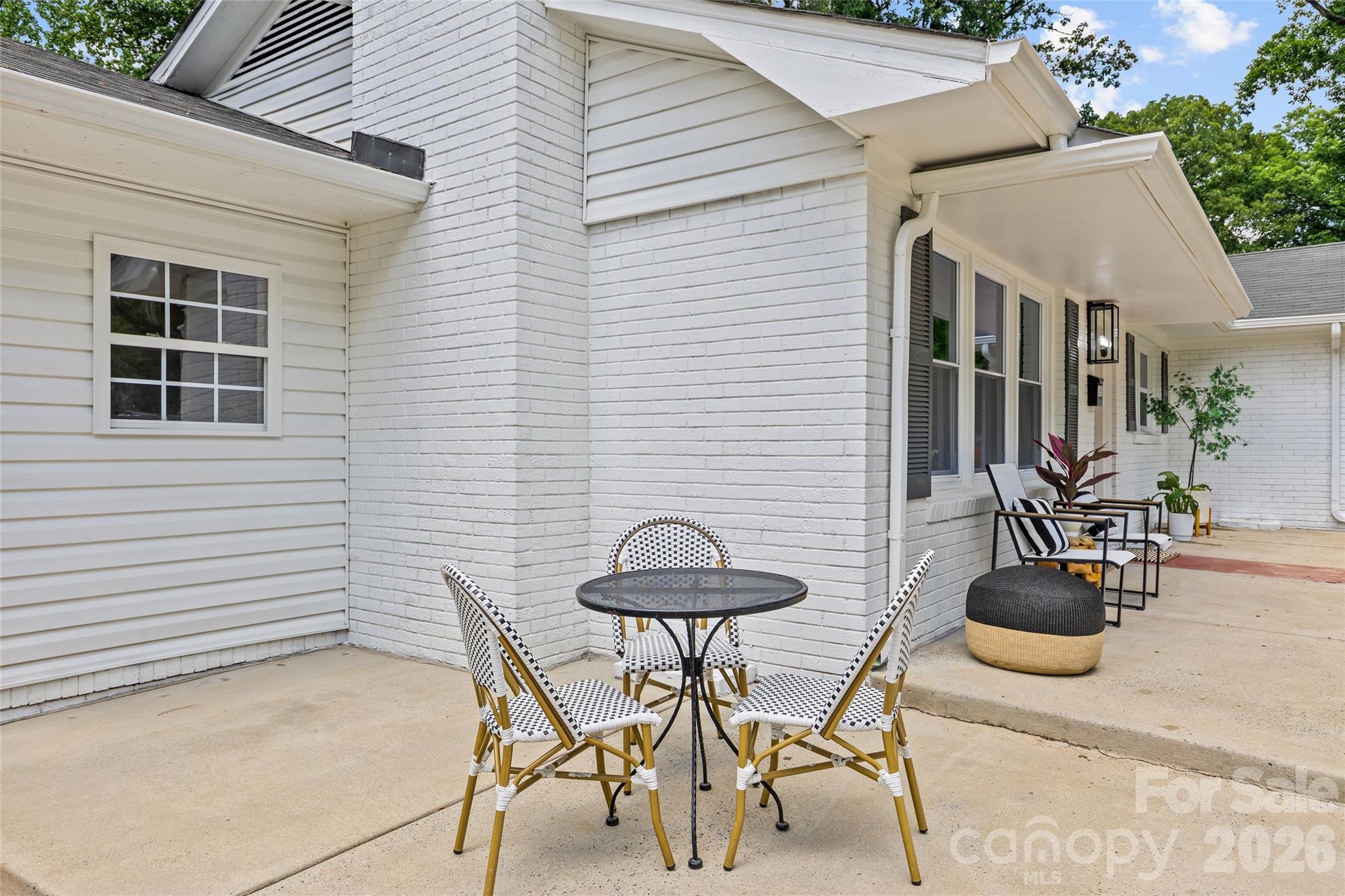 1915 Birchcrest Drive — Charlotte
