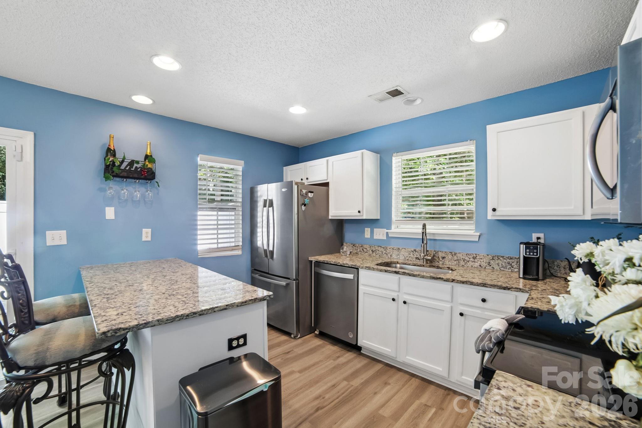 5427 Kimmerly Woods Drive — Charlotte