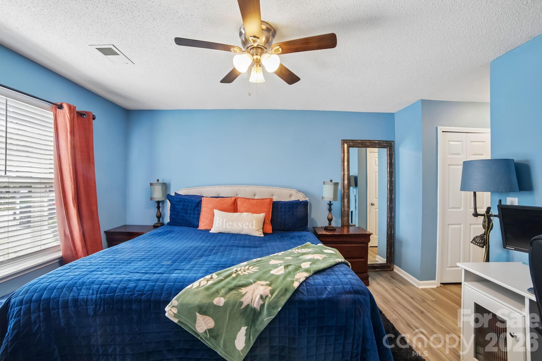 5427 Kimmerly Woods Drive — Charlotte