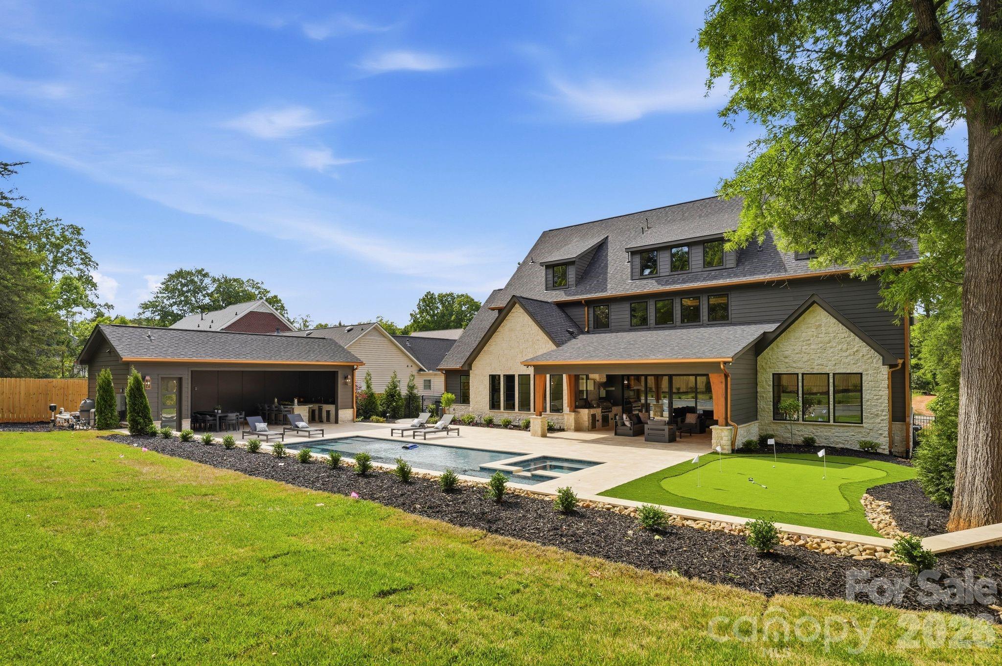 6133 Creola Road — Charlotte