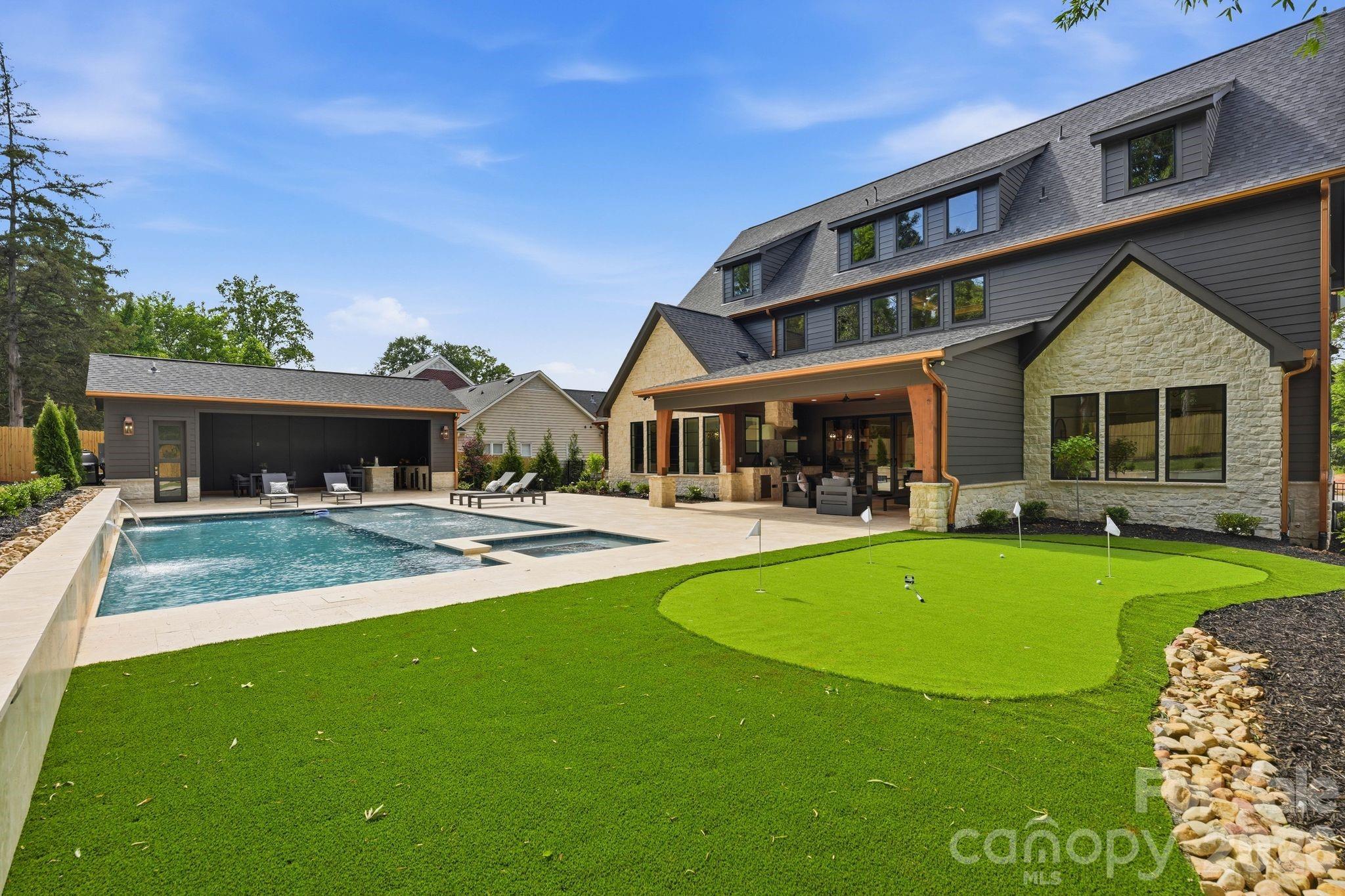6133 Creola Road — Charlotte