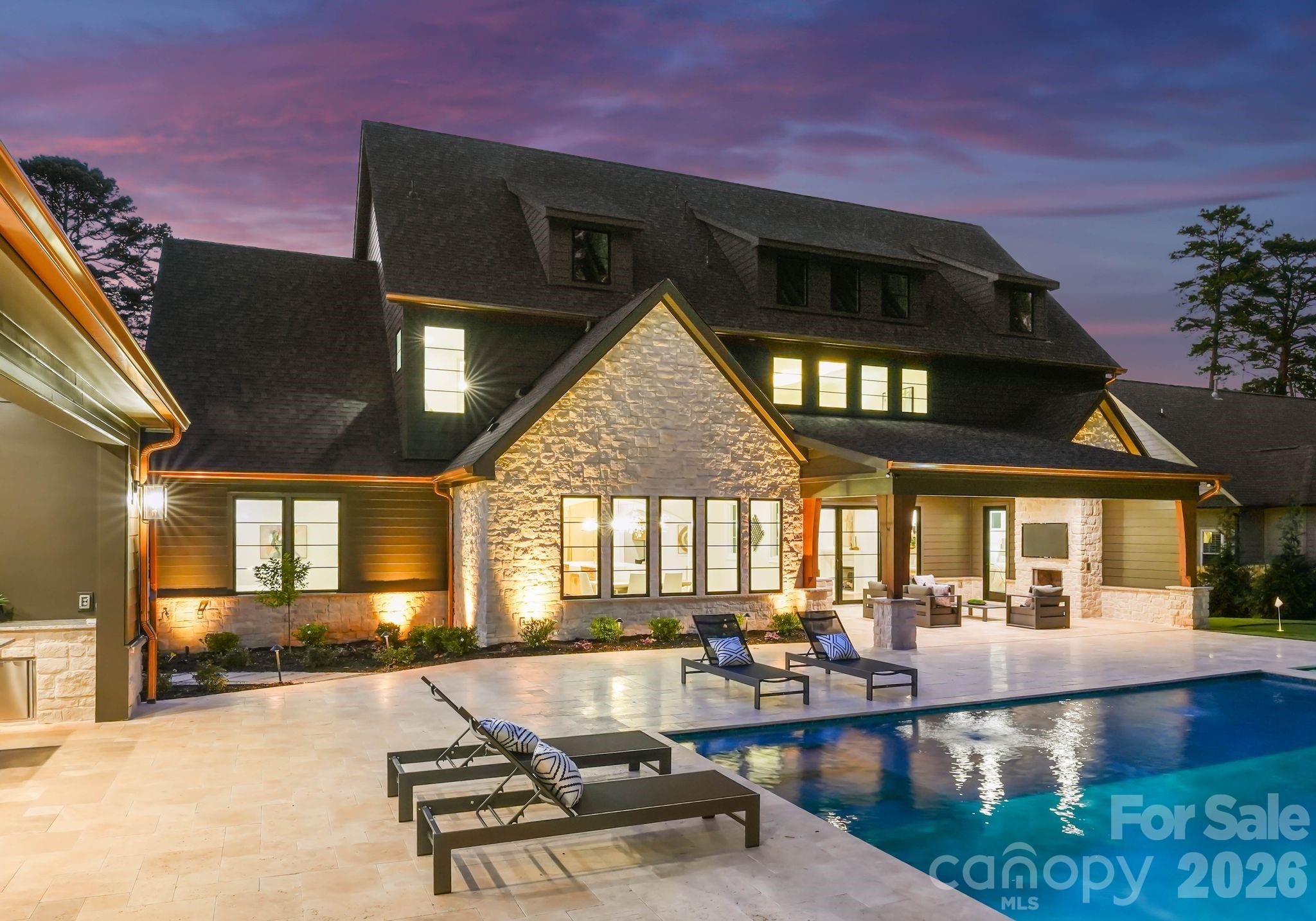 6133 Creola Road — Charlotte