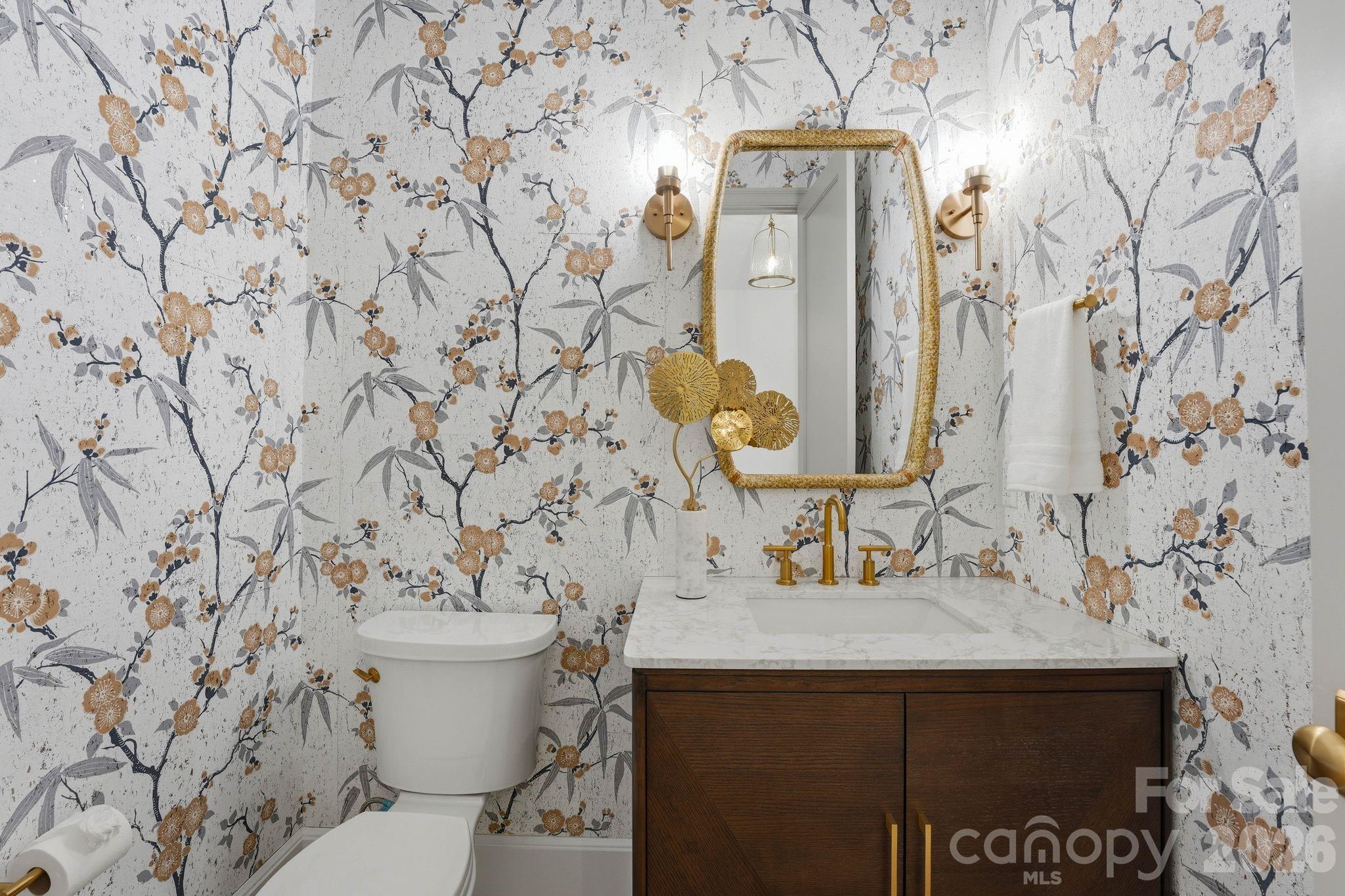 6133 Creola Road — Charlotte