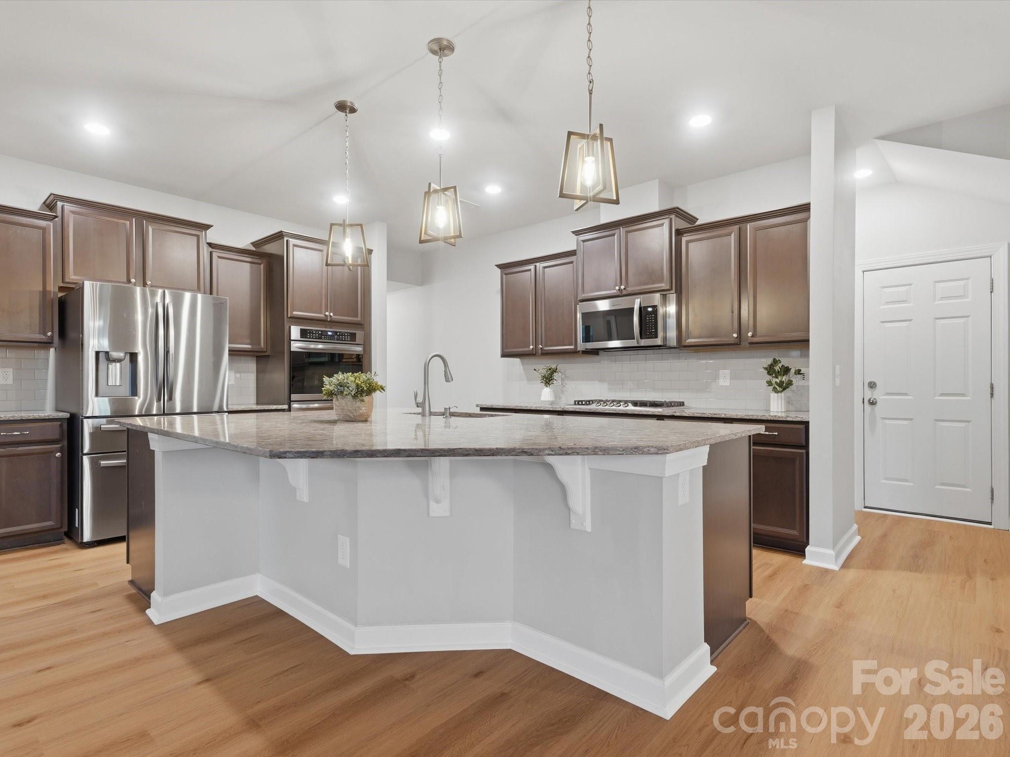 2016 Linn Cove — Waxhaw