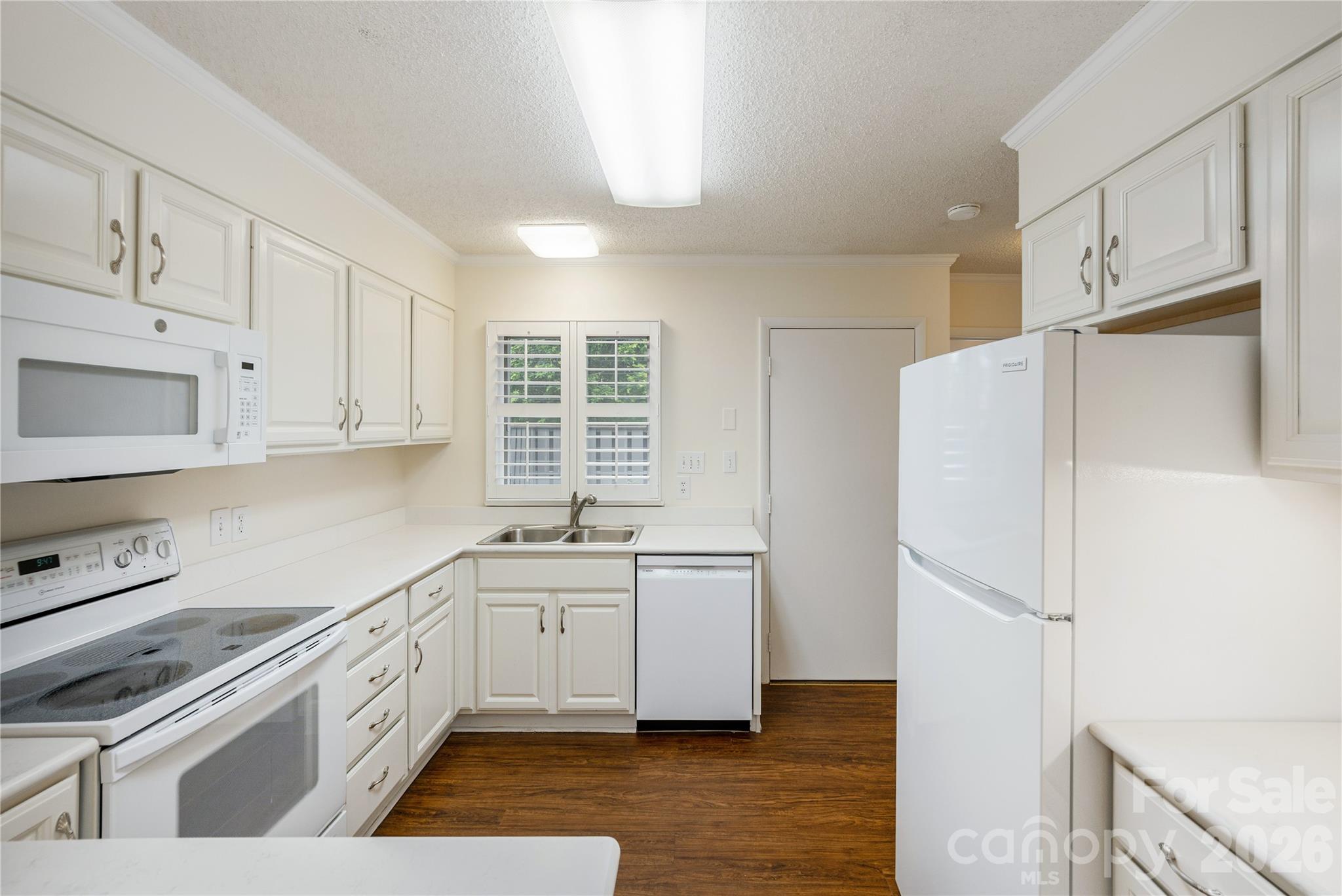 434 Crowfields Drive — Asheville