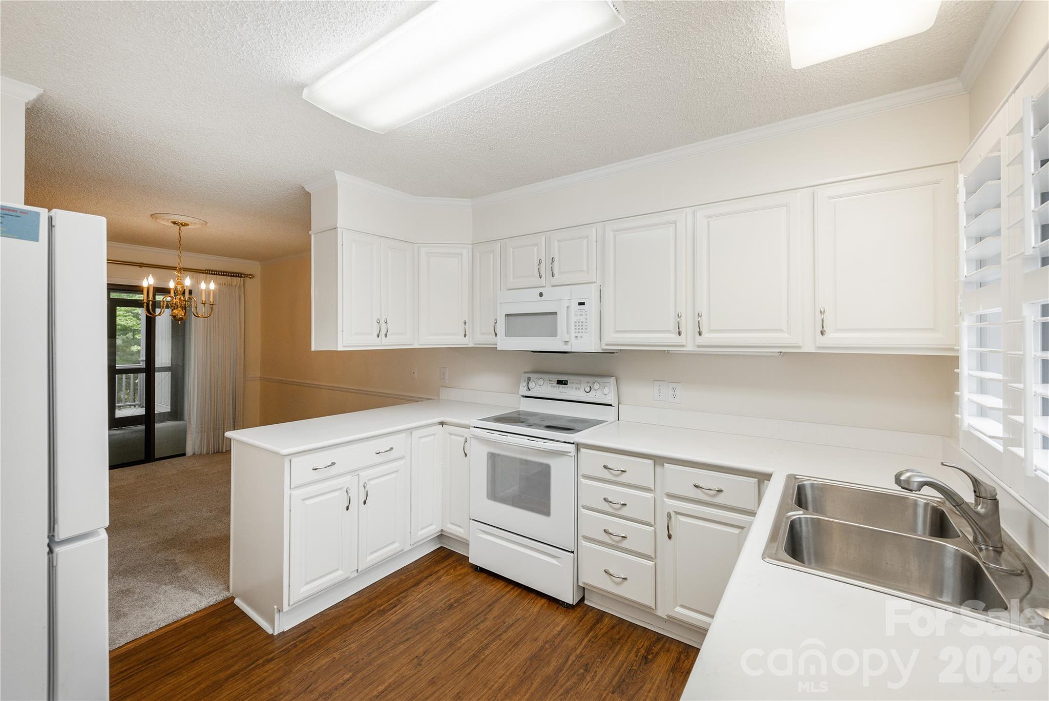 434 Crowfields Drive — Asheville
