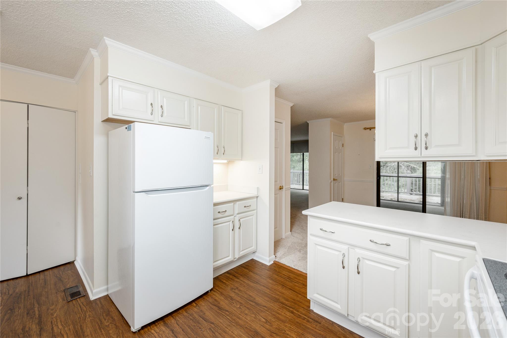 434 Crowfields Drive — Asheville