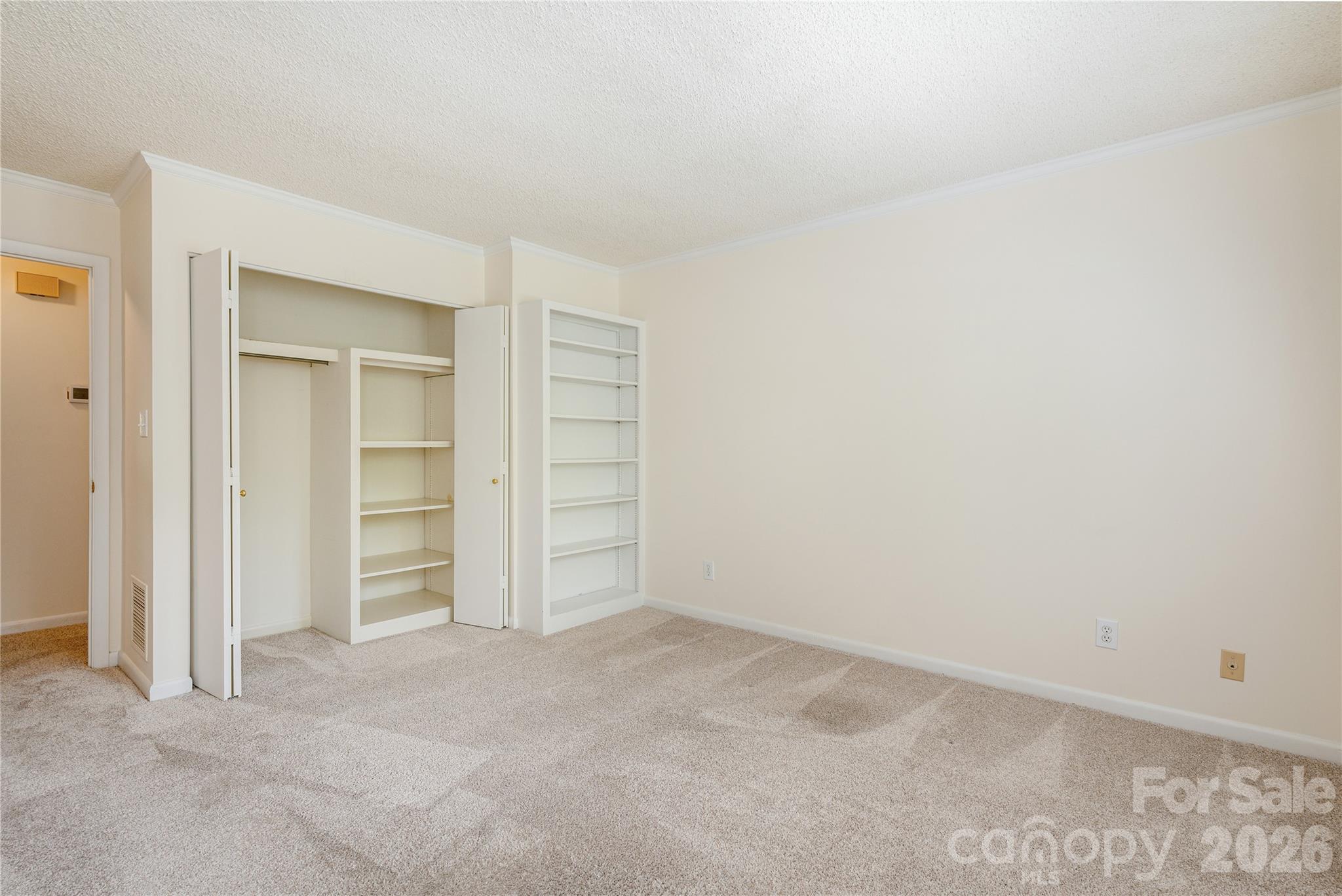 434 Crowfields Drive — Asheville