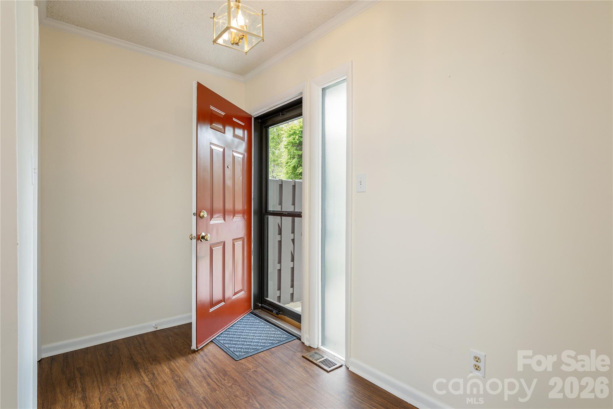 434 Crowfields Drive — Asheville