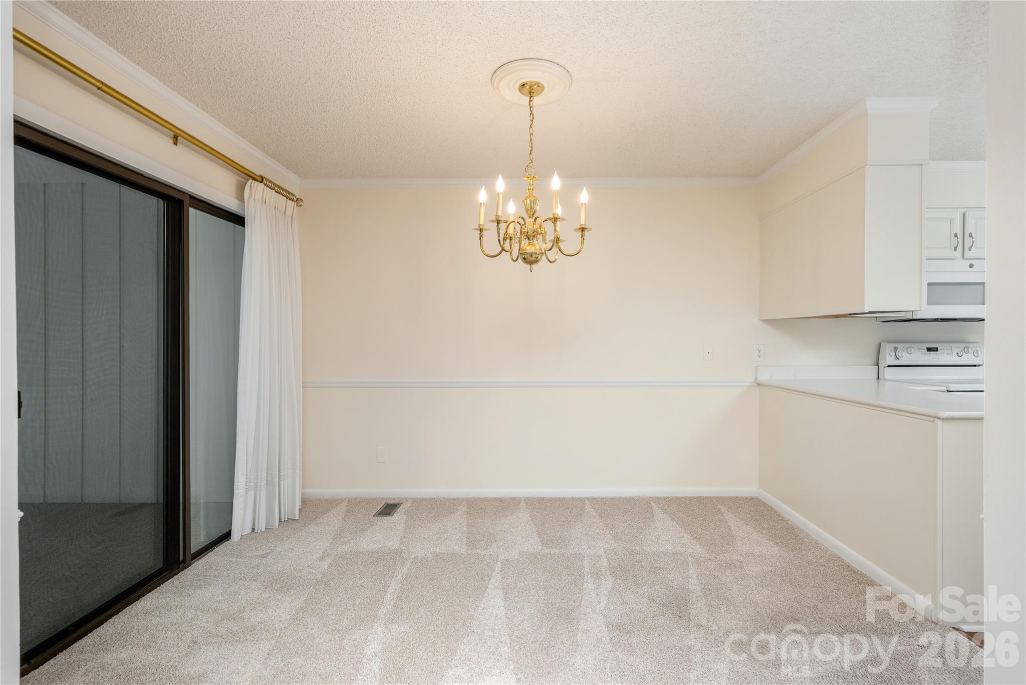 434 Crowfields Drive — Asheville