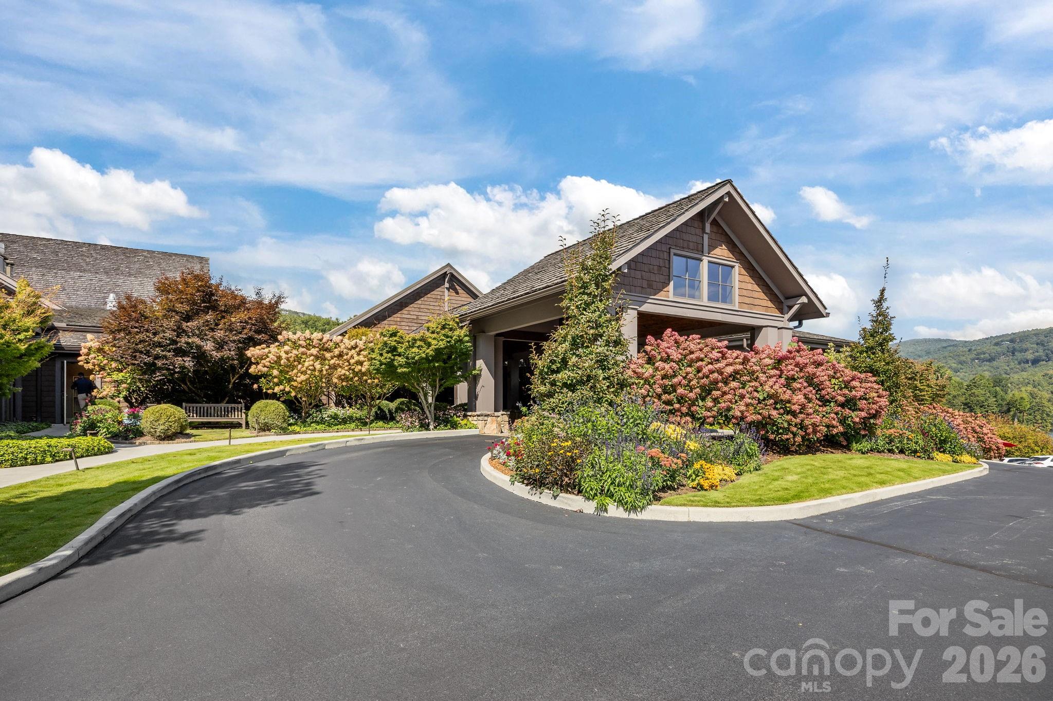 95 Cardinal Trace — Lake Toxaway