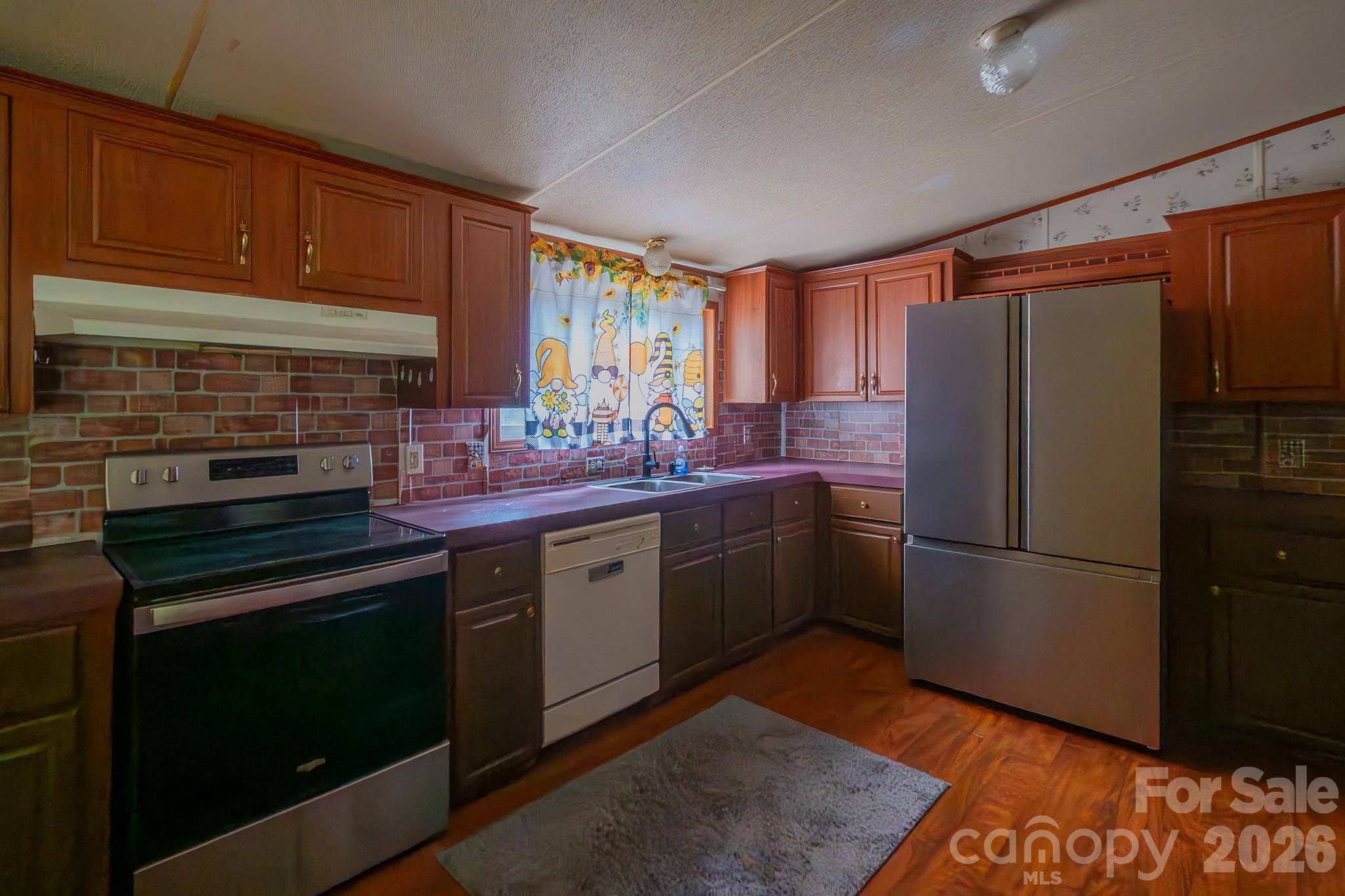 3133 Magnolia Road — Bennettsville