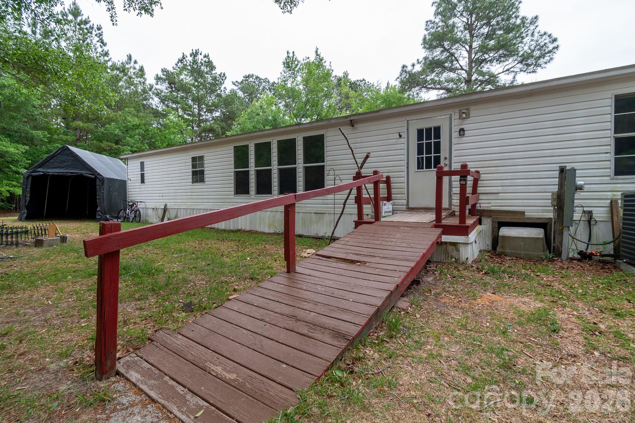 3133 Magnolia Road — Bennettsville
