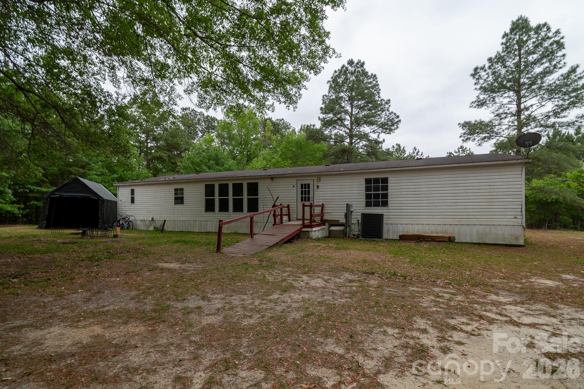 3133 Magnolia Road — Bennettsville