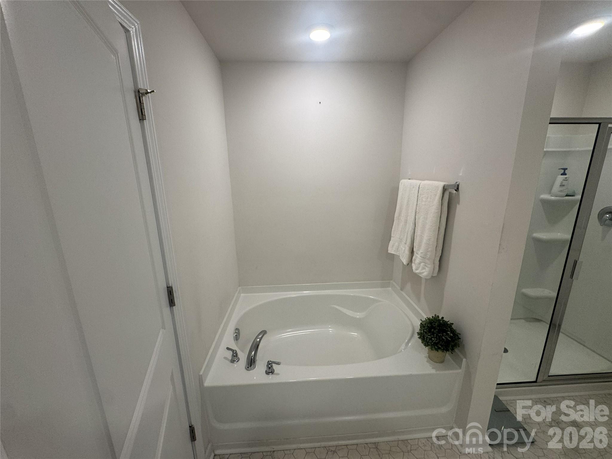 118 N Hill Lane — Troutman