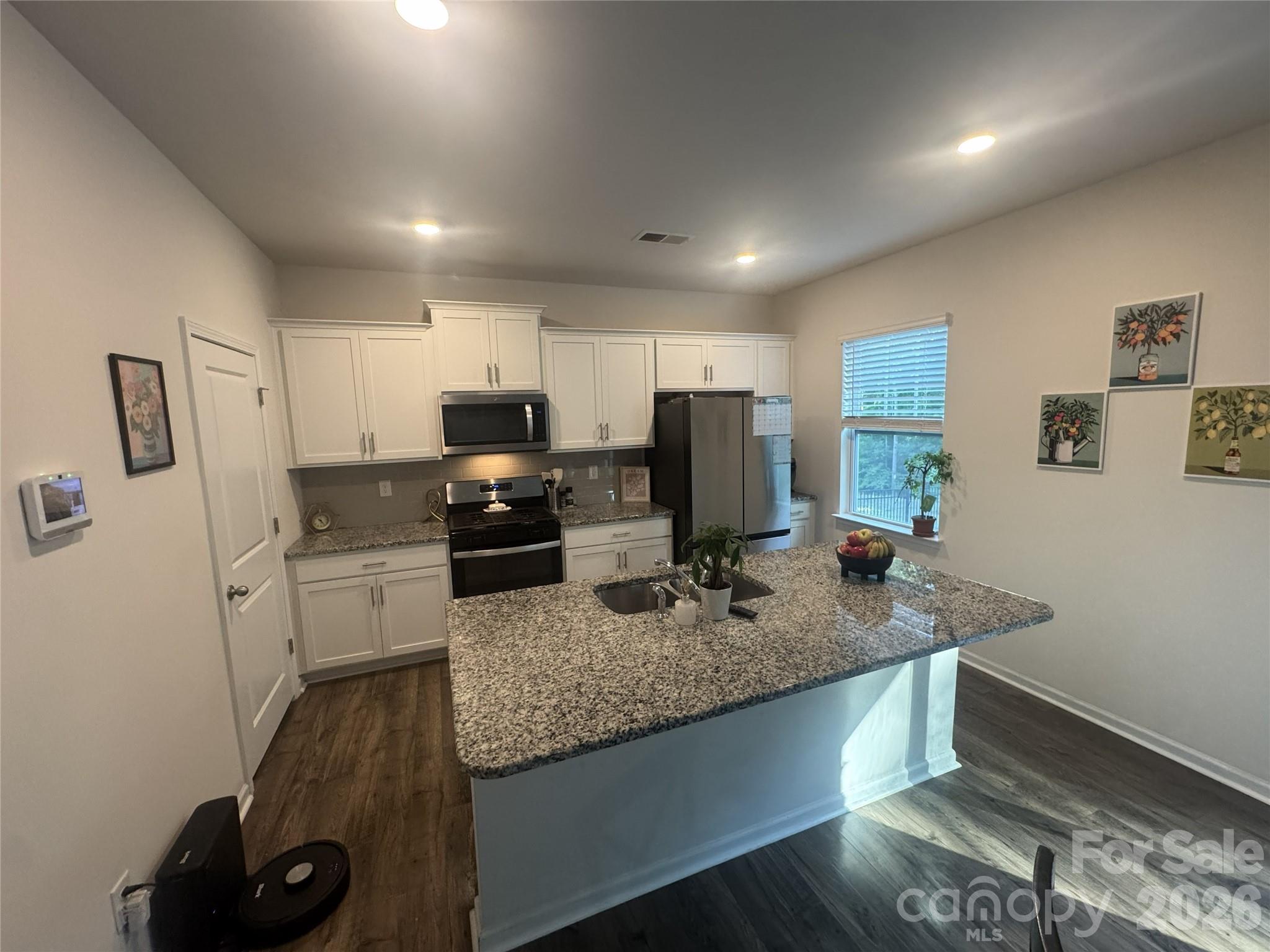118 N Hill Lane — Troutman