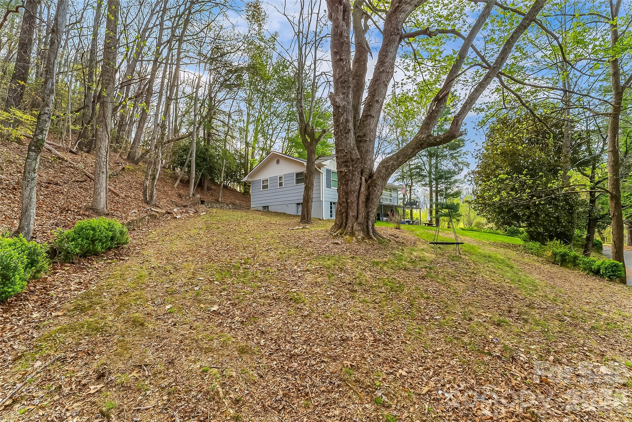 98 Limberlost Drive — Hendersonville