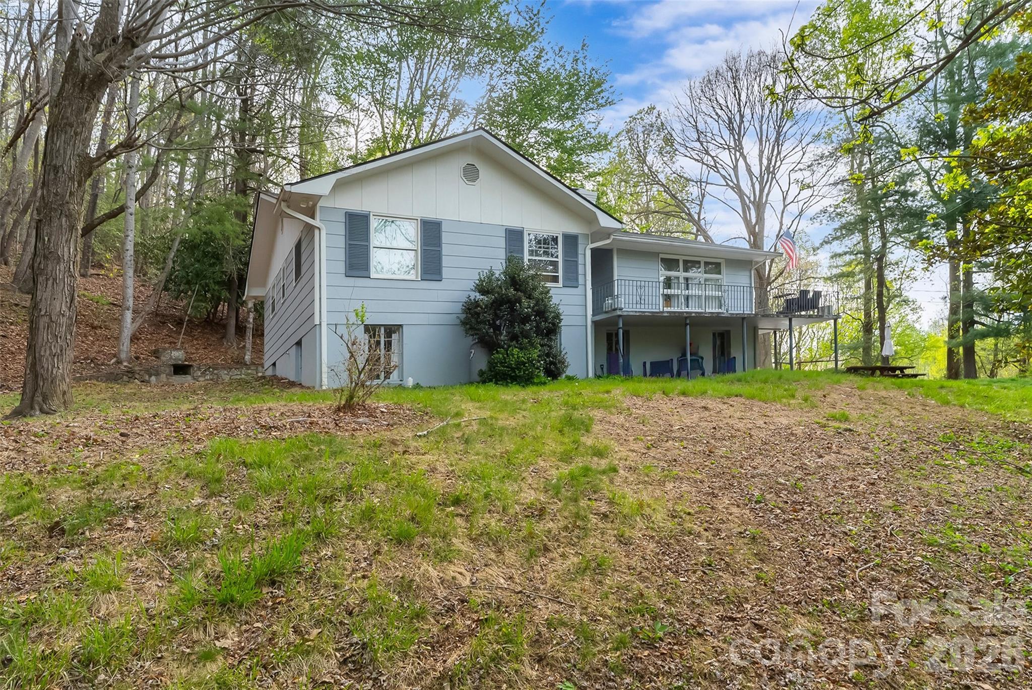98 Limberlost Drive — Hendersonville
