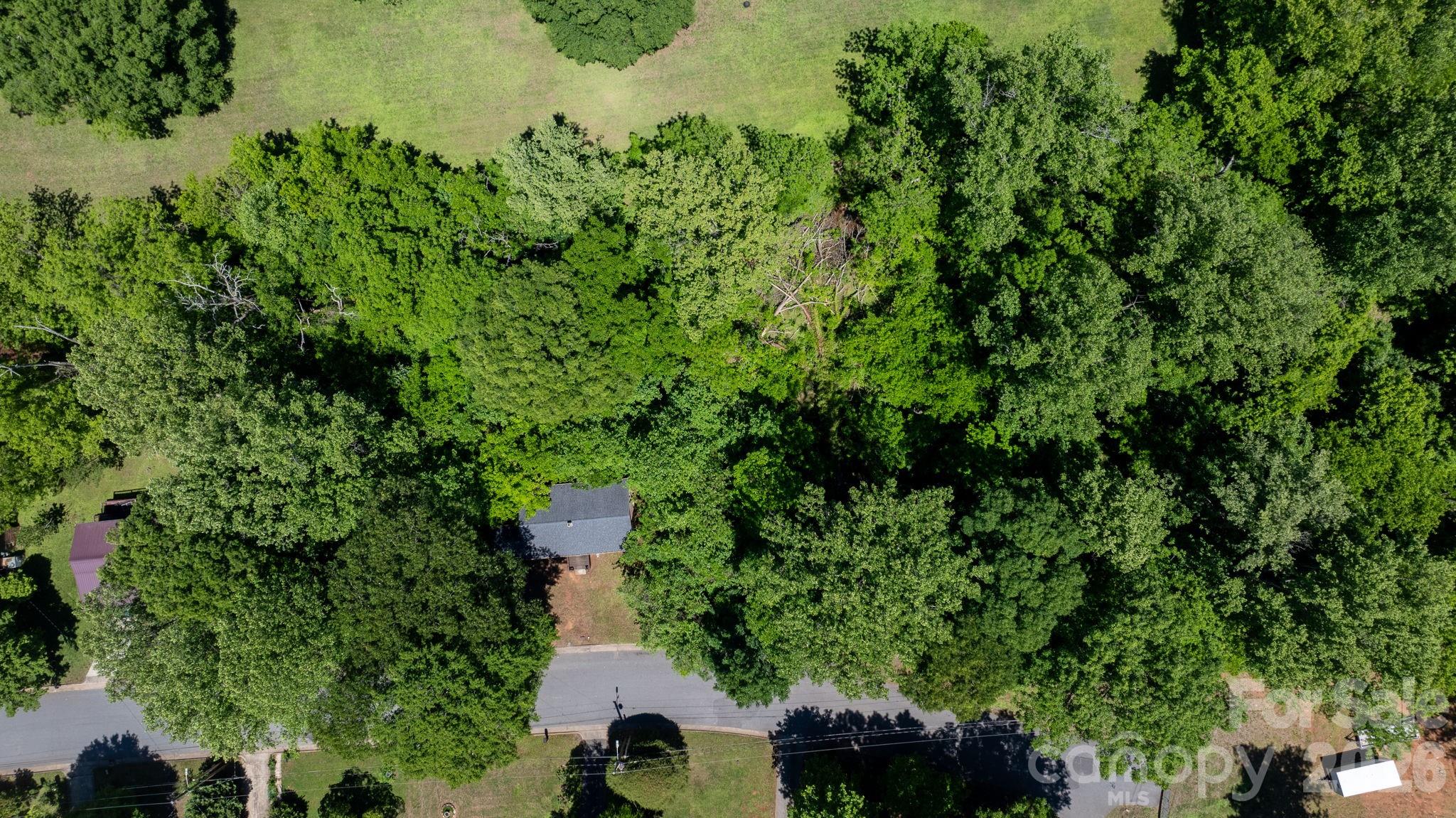 722 E F Street — Newton