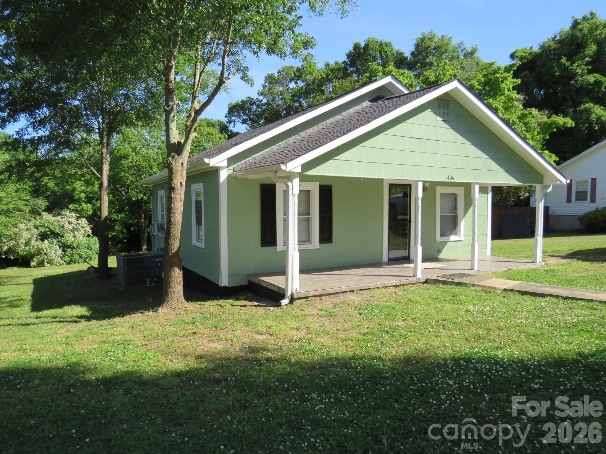 406 River Drive — Gaffney