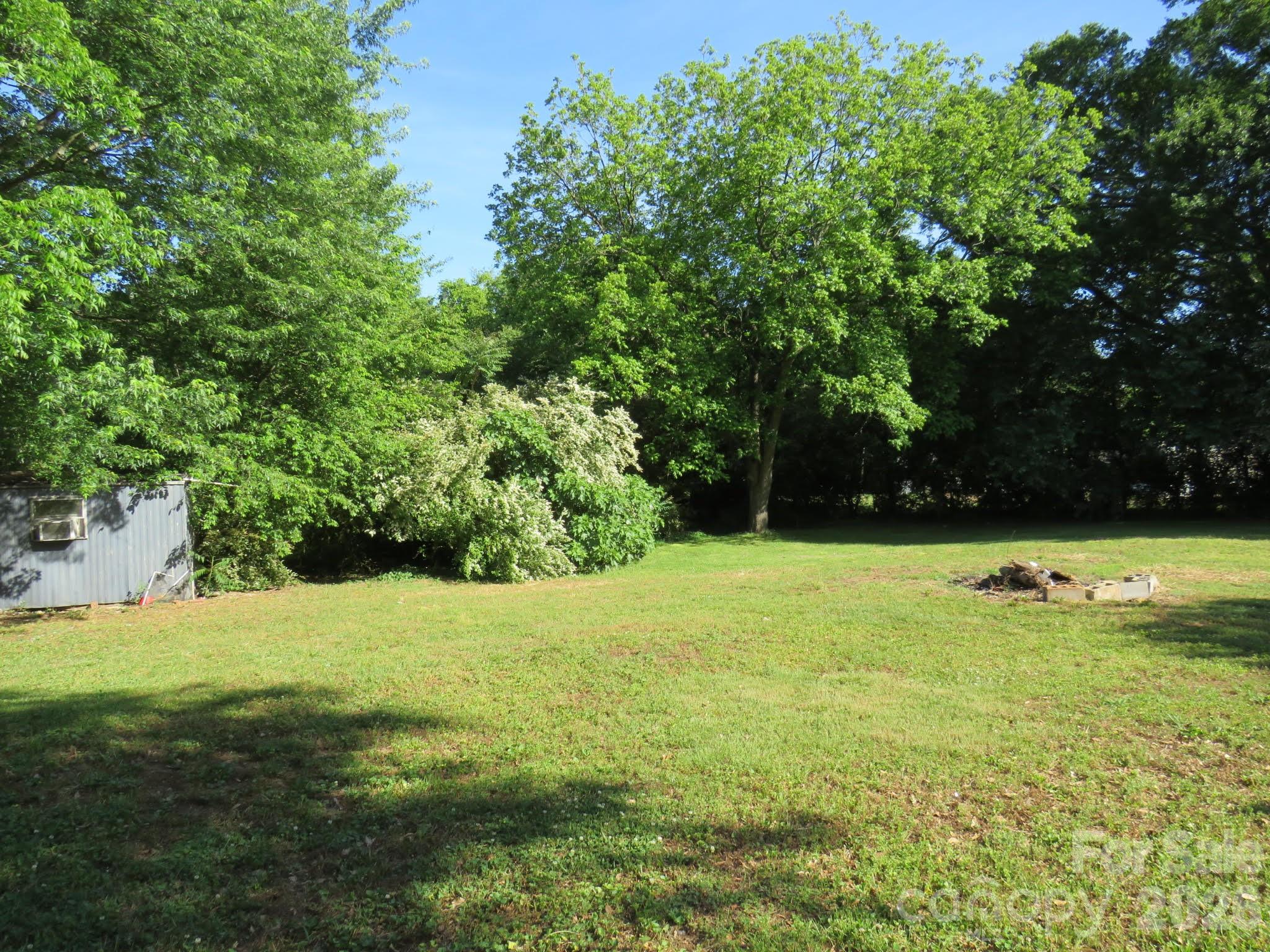 406 River Drive — Gaffney