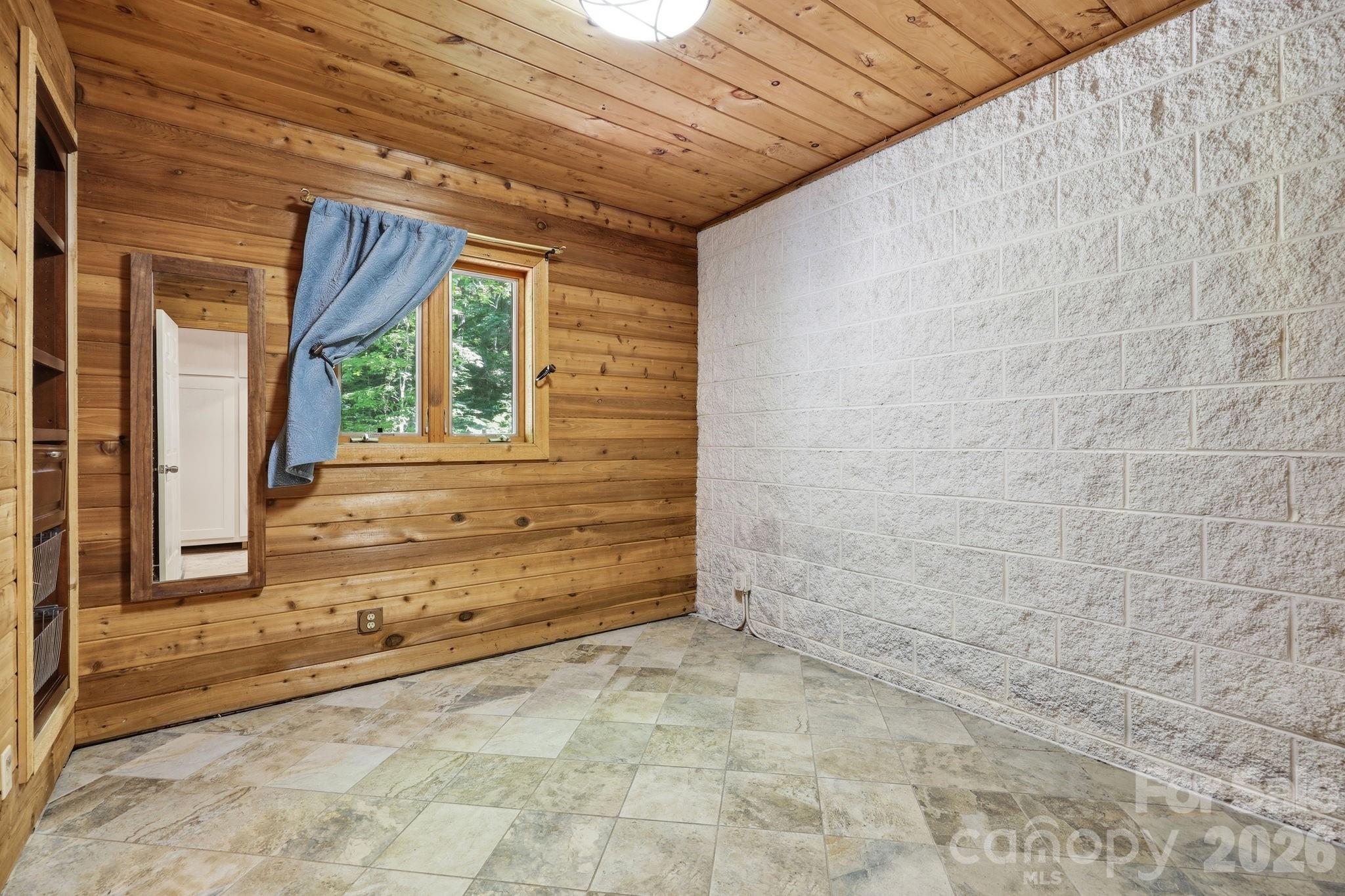 98 Sparkling Springs Road — Fairview