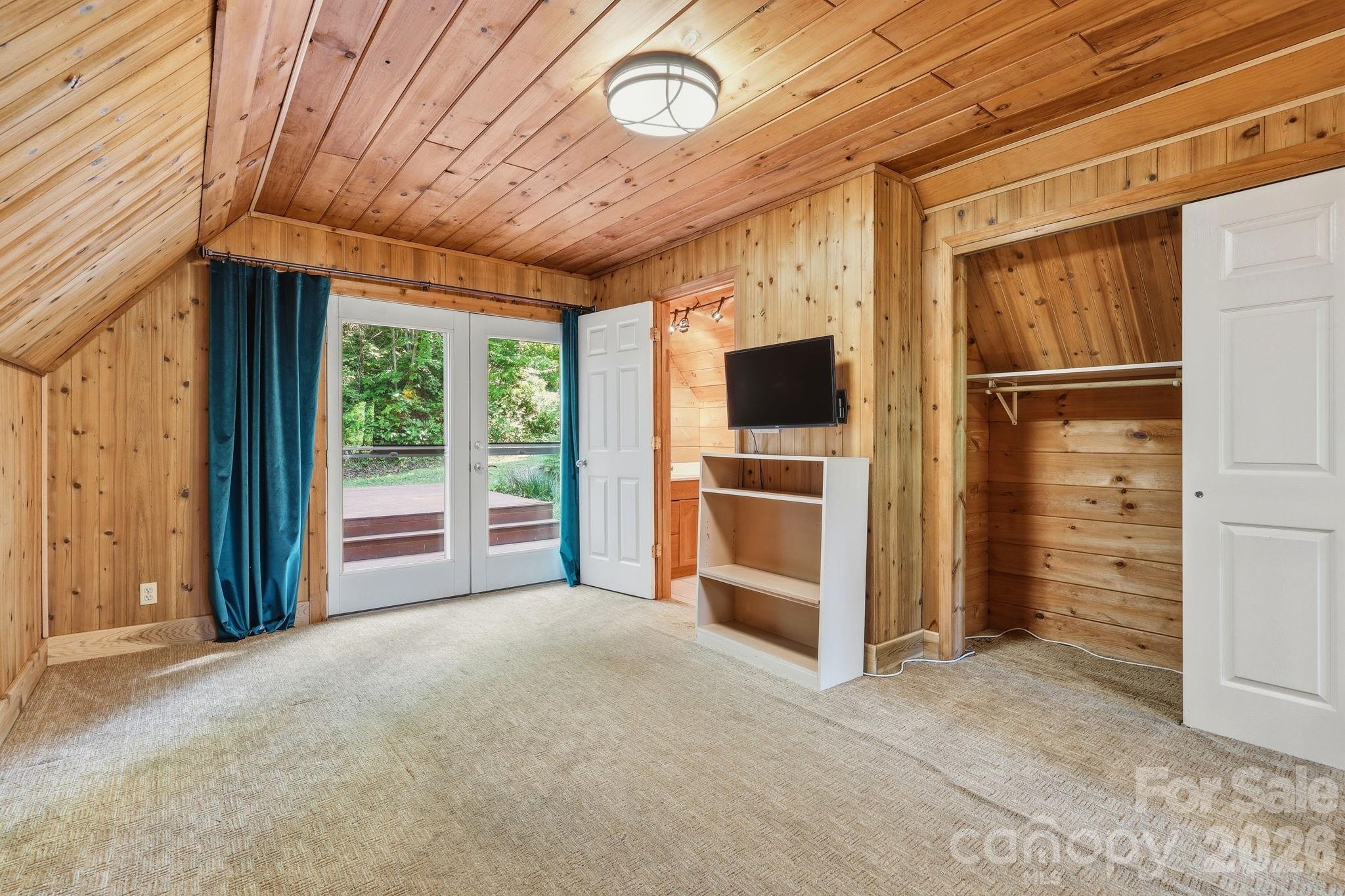 98 Sparkling Springs Road — Fairview