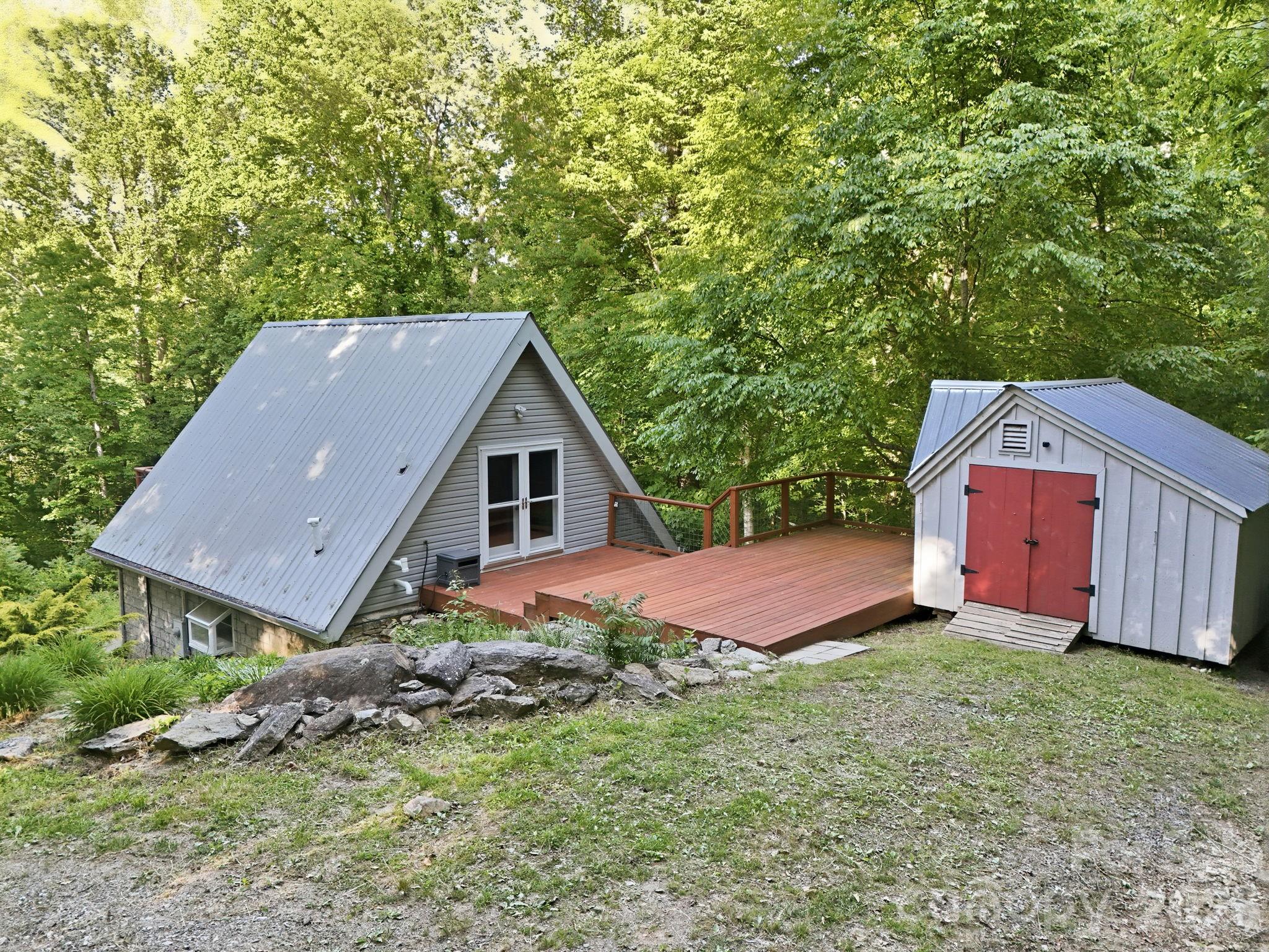 98 Sparkling Springs Road — Fairview