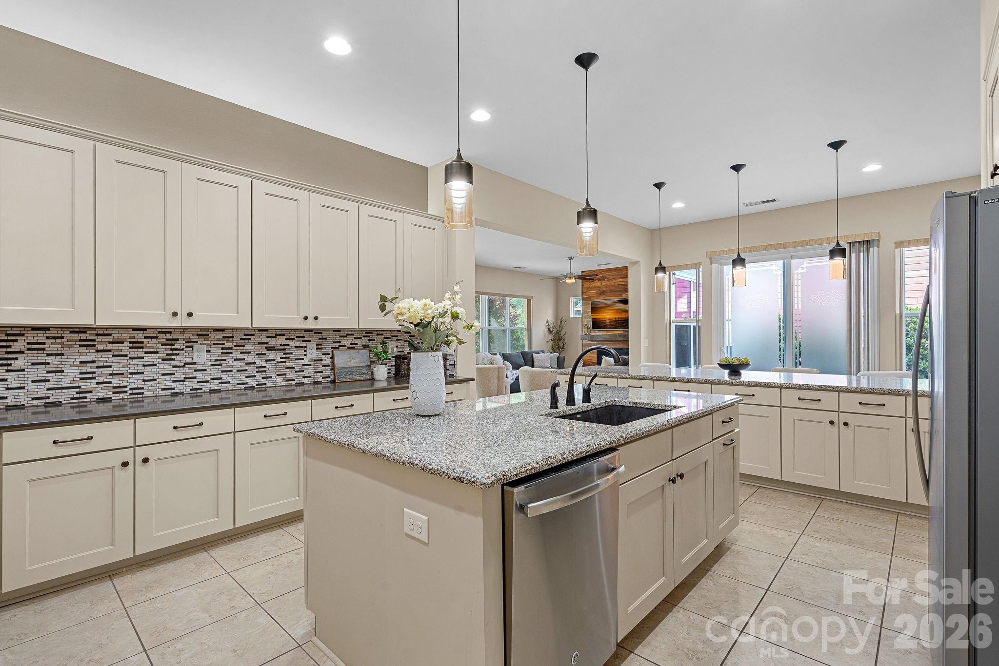 432 Granite Lake Court — Denver