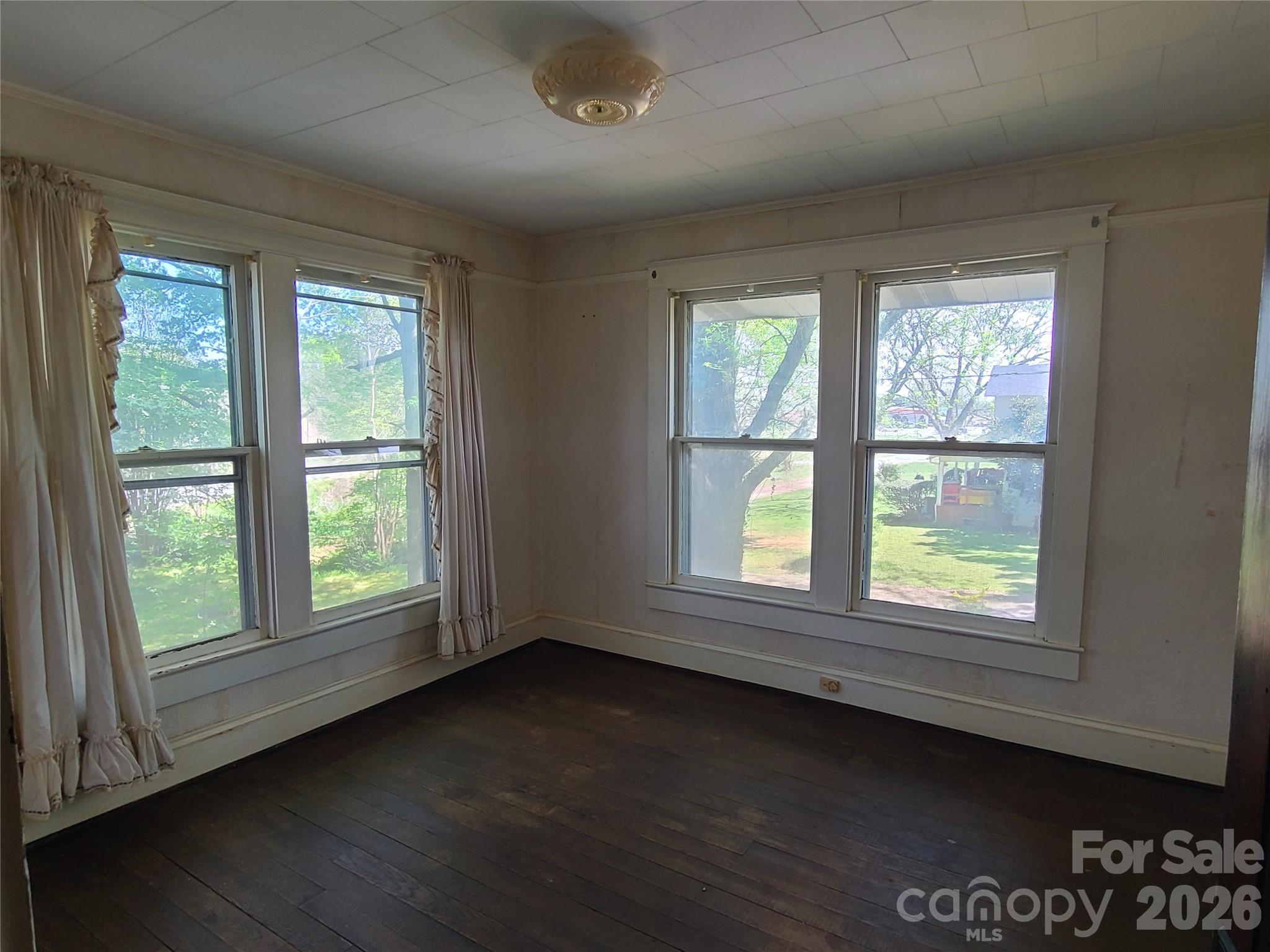 804 Emmanuel Church Road — Conover