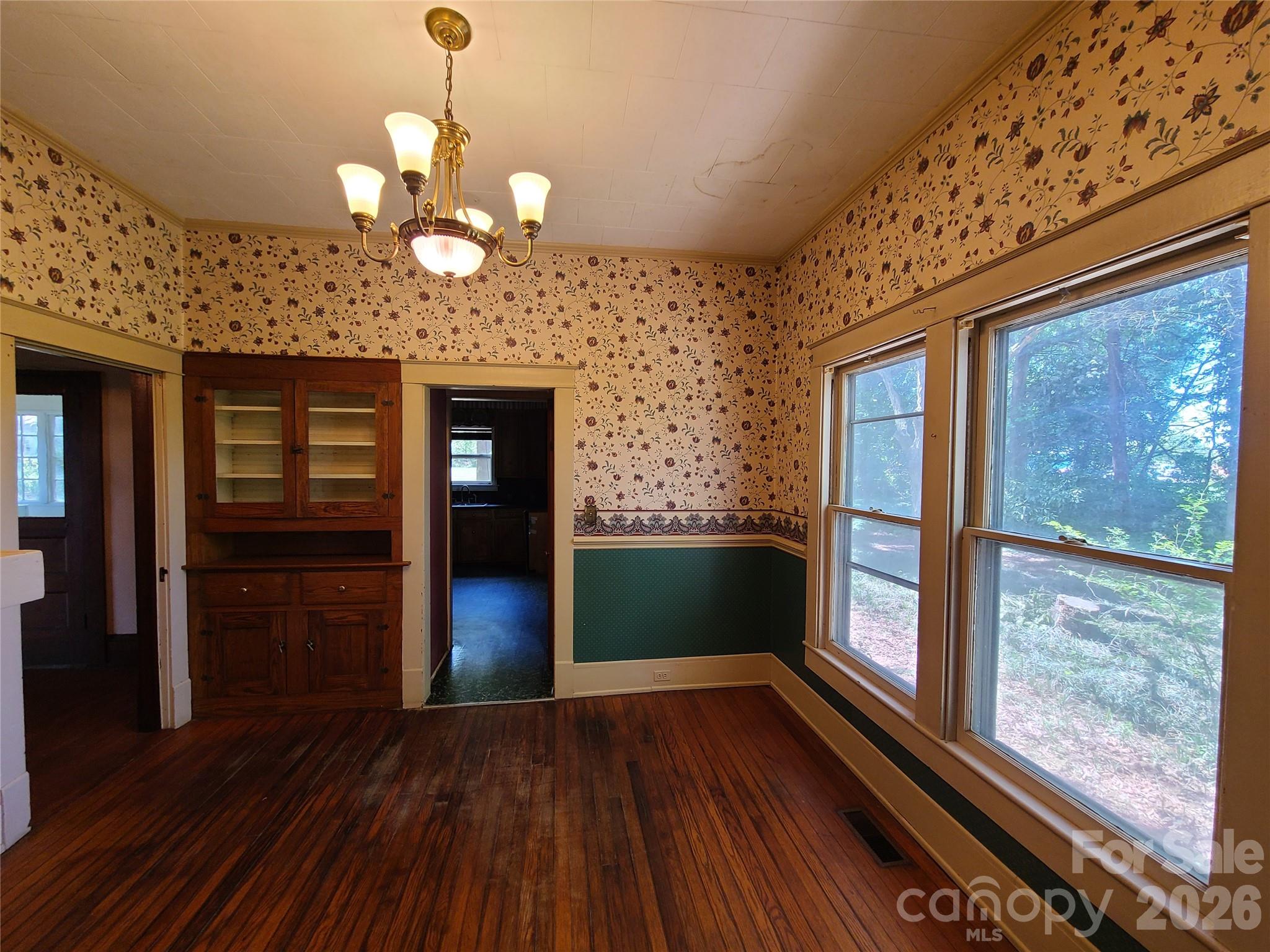 804 Emmanuel Church Road — Conover