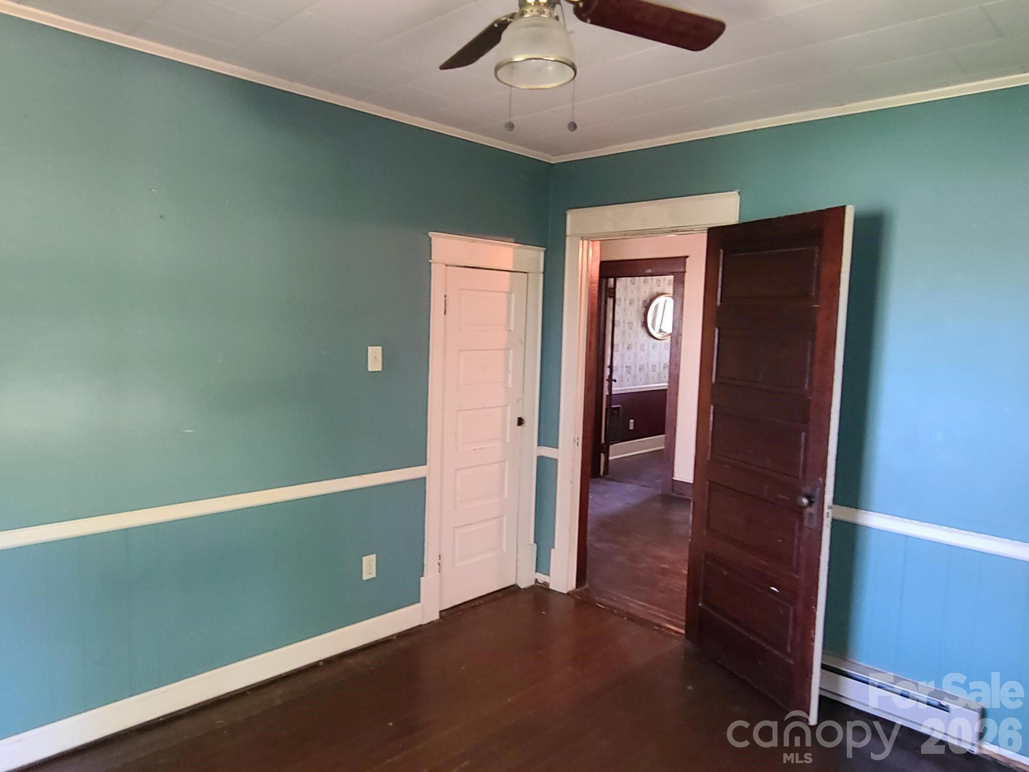 804 Emmanuel Church Road — Conover