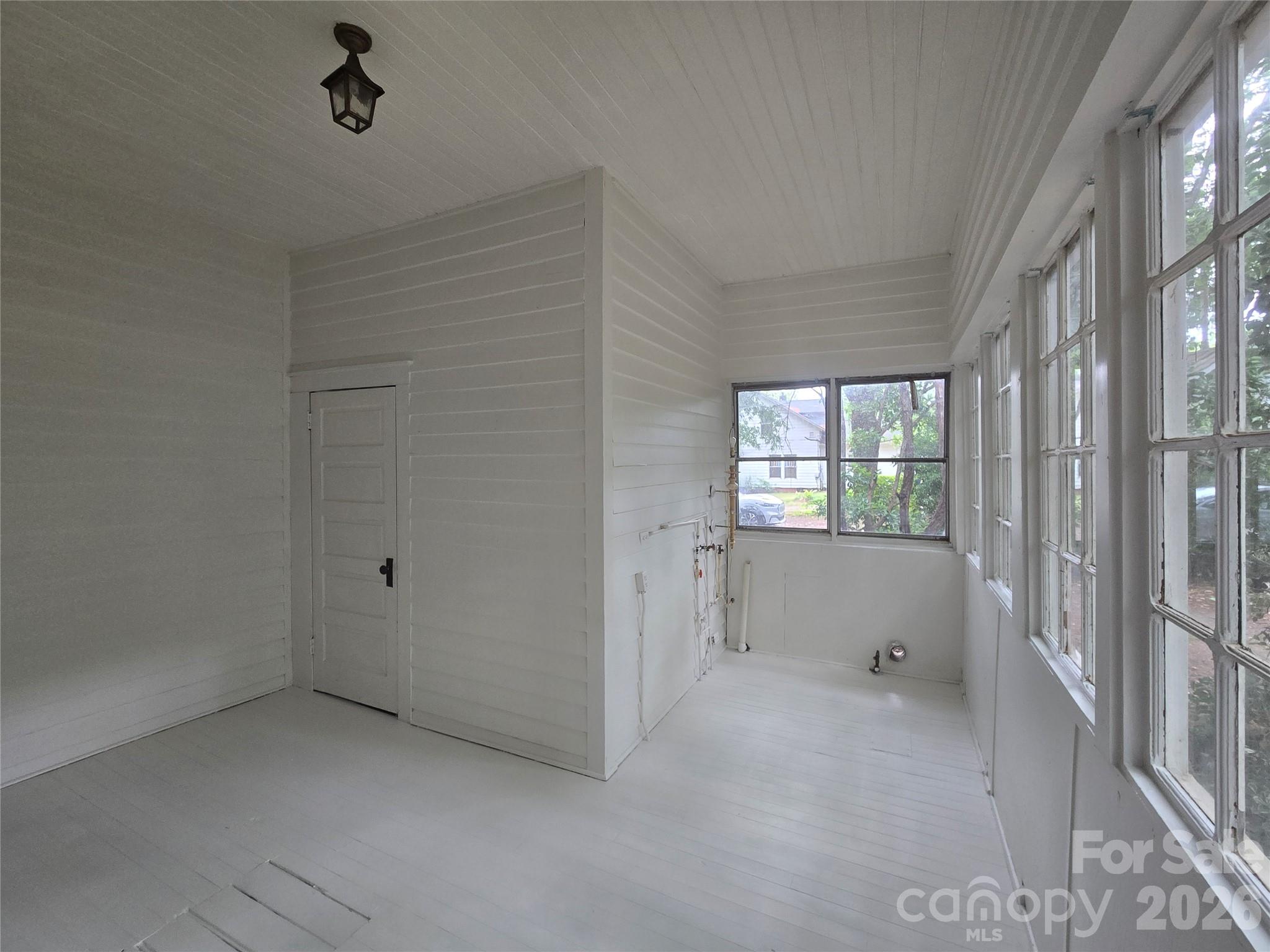 804 Emmanuel Church Road — Conover