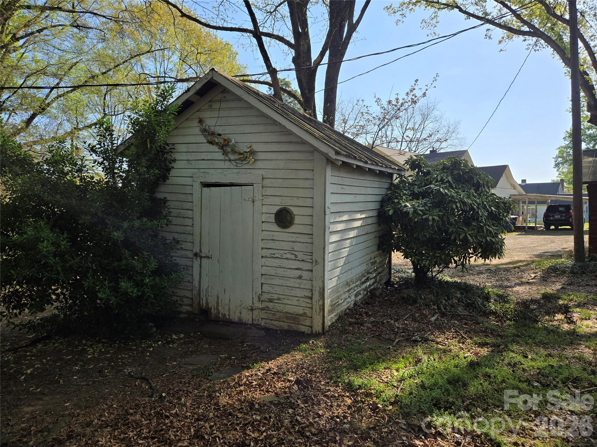 804 Emmanuel Church Road — Conover