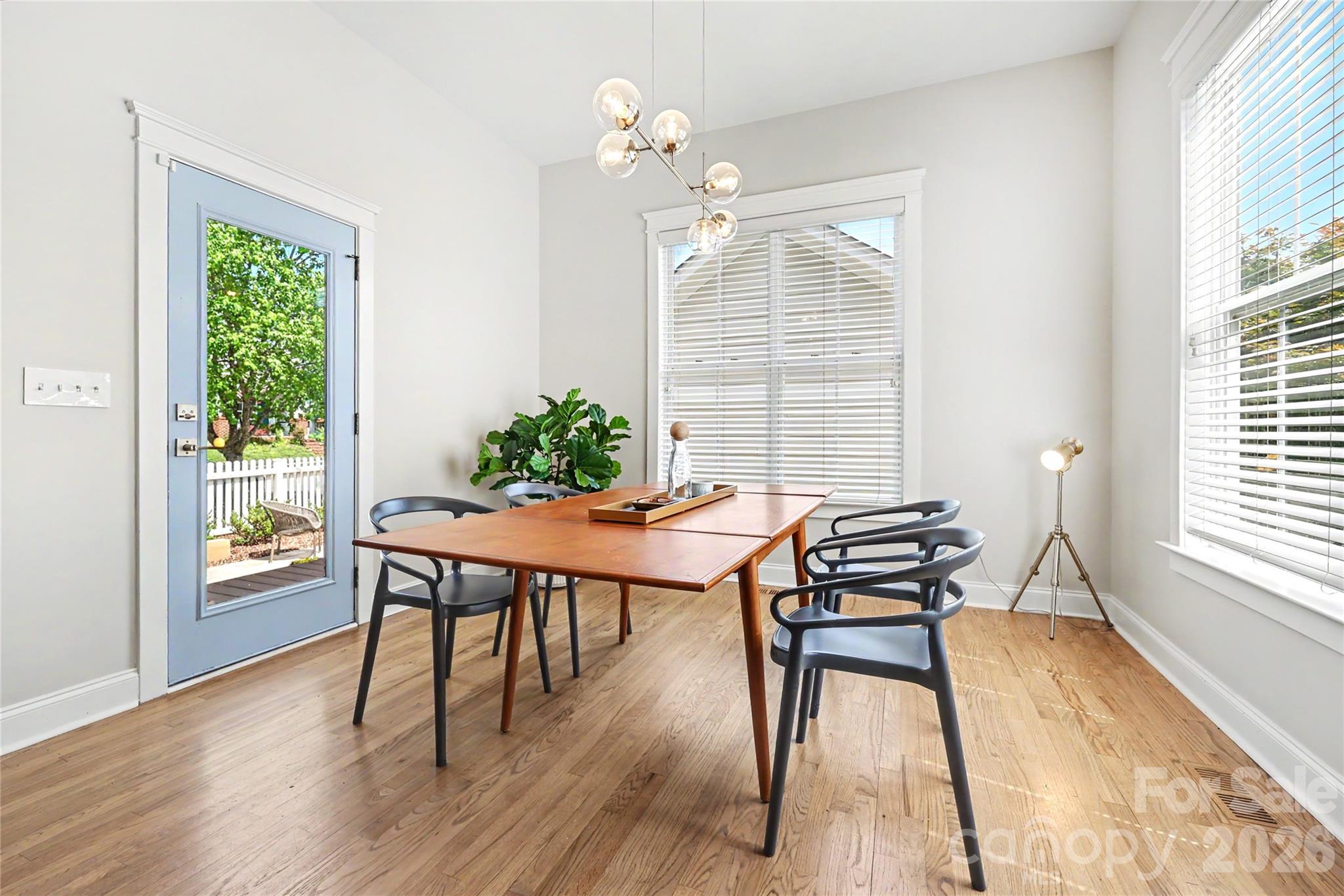 15918 Spruell Street — Huntersville