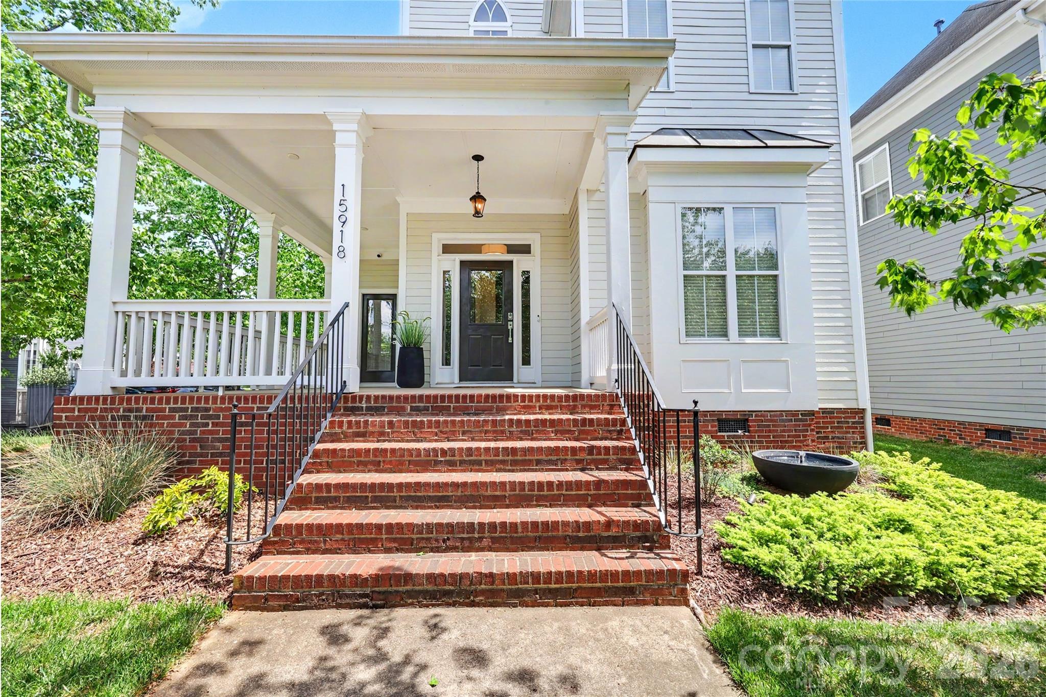 15918 Spruell Street — Huntersville