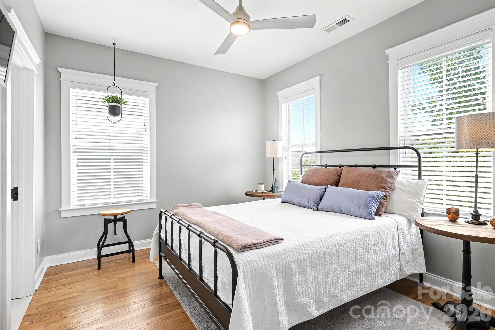 15918 Spruell Street — Huntersville