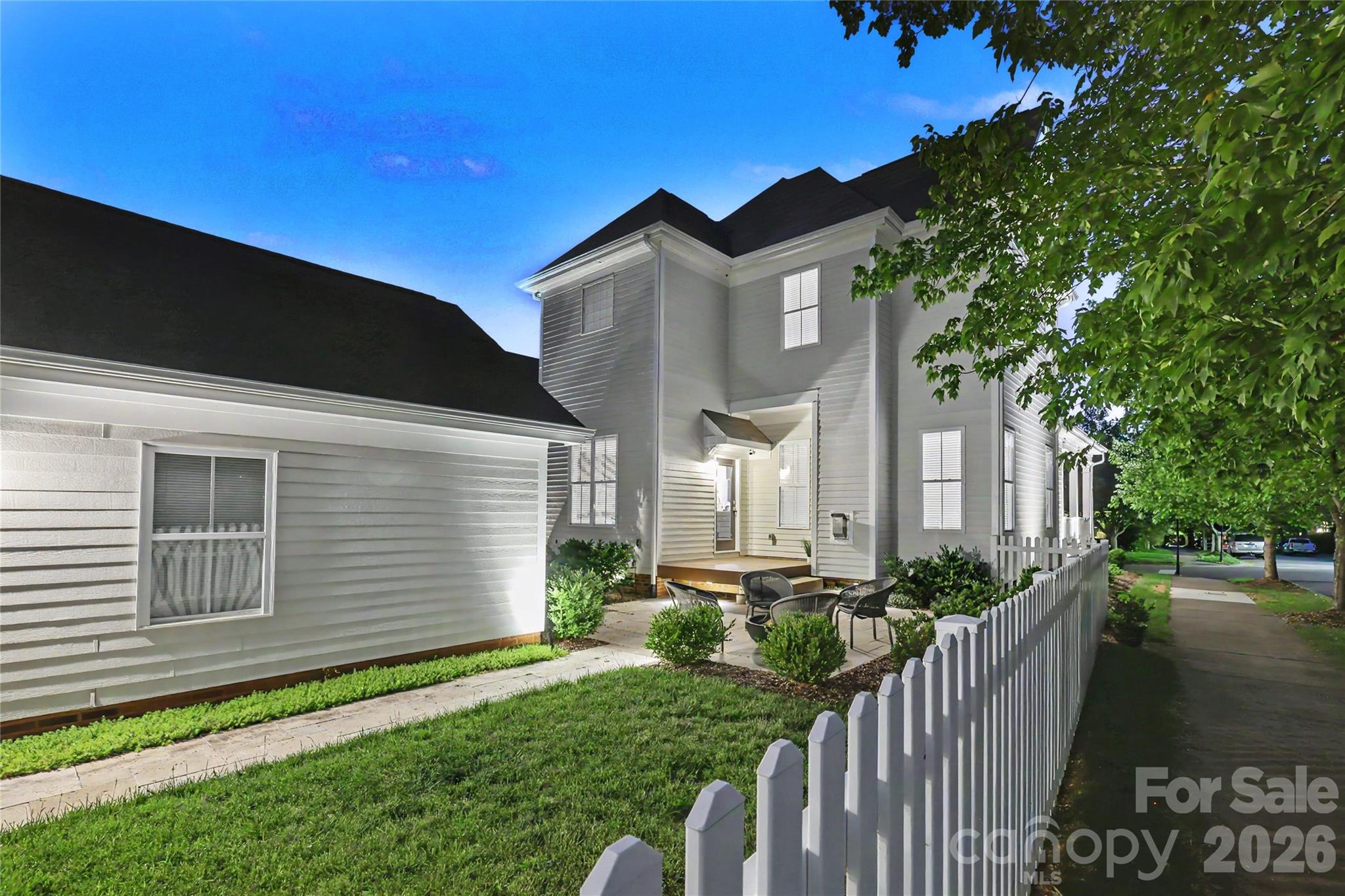 15918 Spruell Street — Huntersville